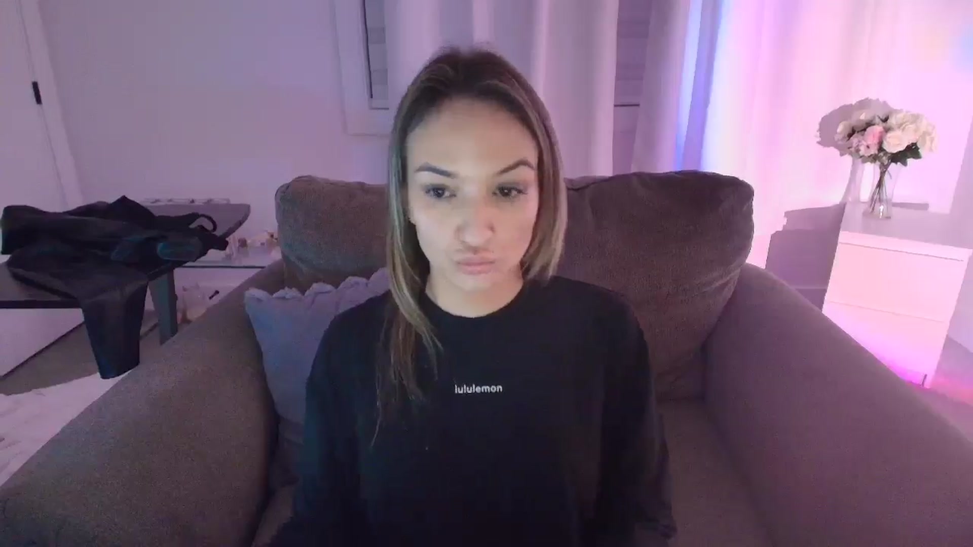 Gallery image thumbnail from CashleyBanks's myfreecams stream on, 03/09/2025, 09:13 image 19 of 20