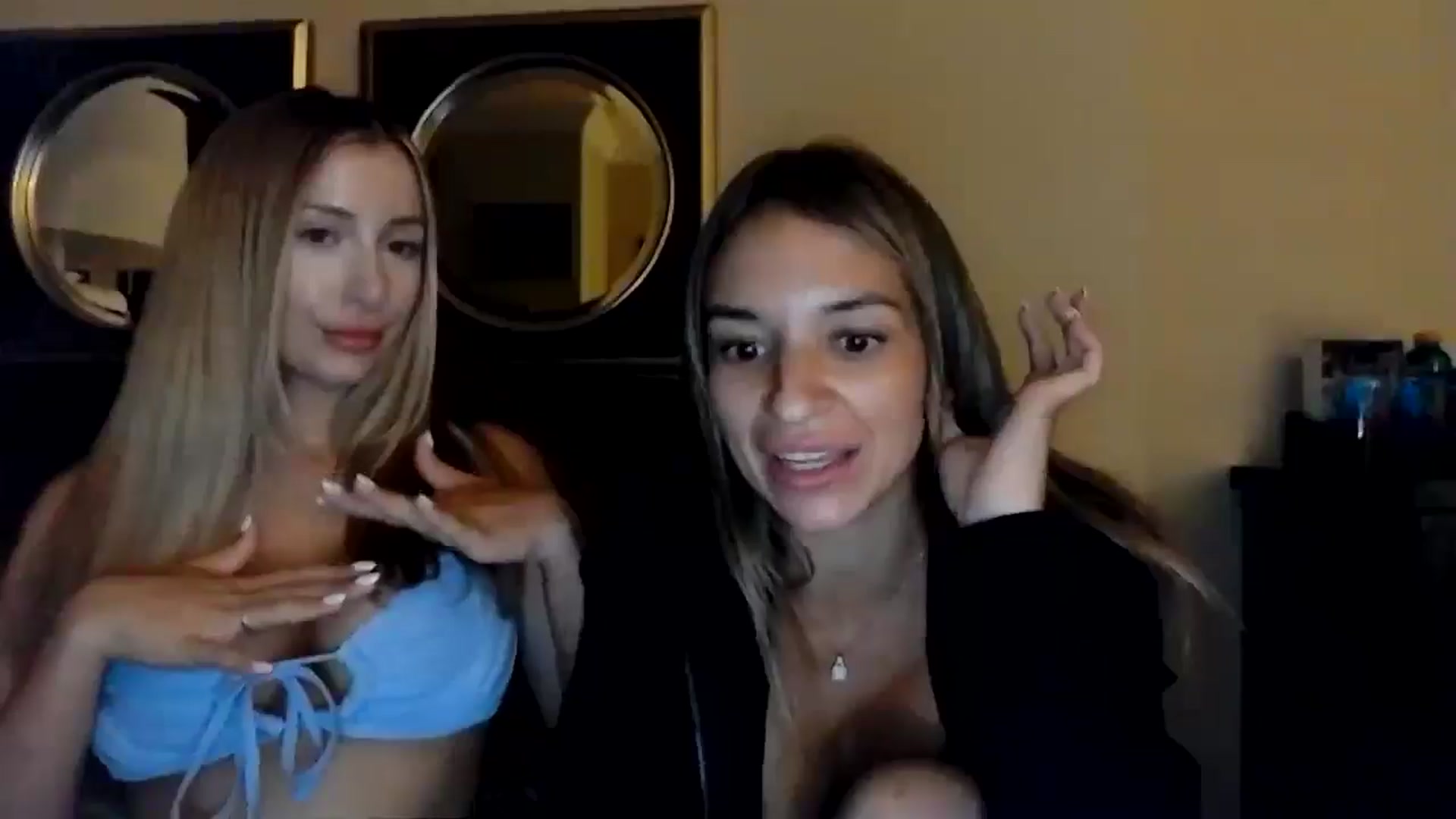 Gallery image thumbnail from CashleyBanks's myfreecams stream on, 07/31/2025, 08:18 image 15 of 20