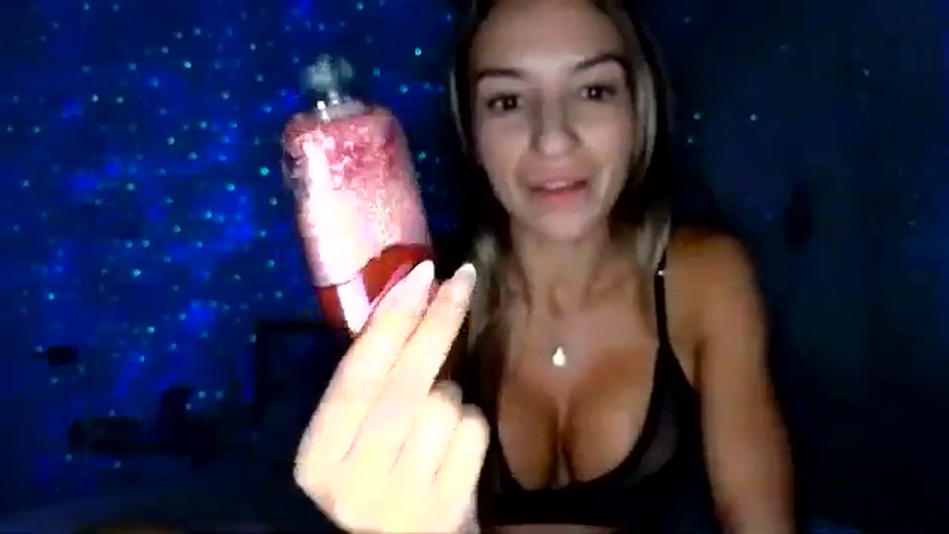 Gallery image thumbnail from CashleyBanks's myfreecams stream on, 09/05/2025, 03:41 image 8 of 20