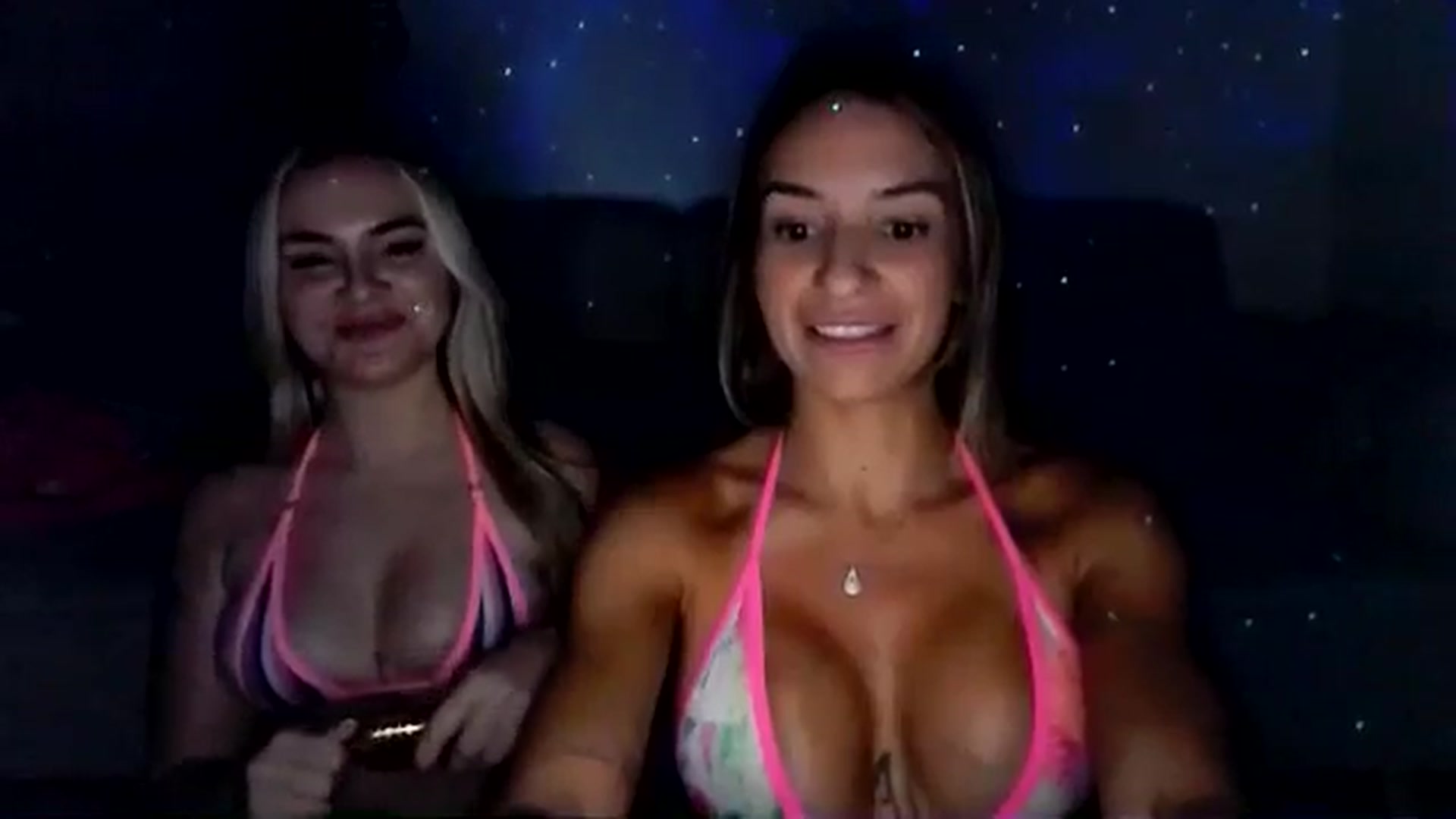 Gallery image thumbnail from CashleyBanks's myfreecams stream on, 09/14/2025, 03:54 image 3 of 20