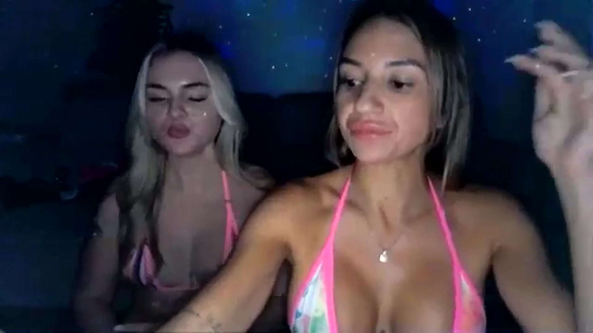 Gallery image thumbnail from CashleyBanks's myfreecams stream on, 09/14/2025, 06:19 image 11 of 20