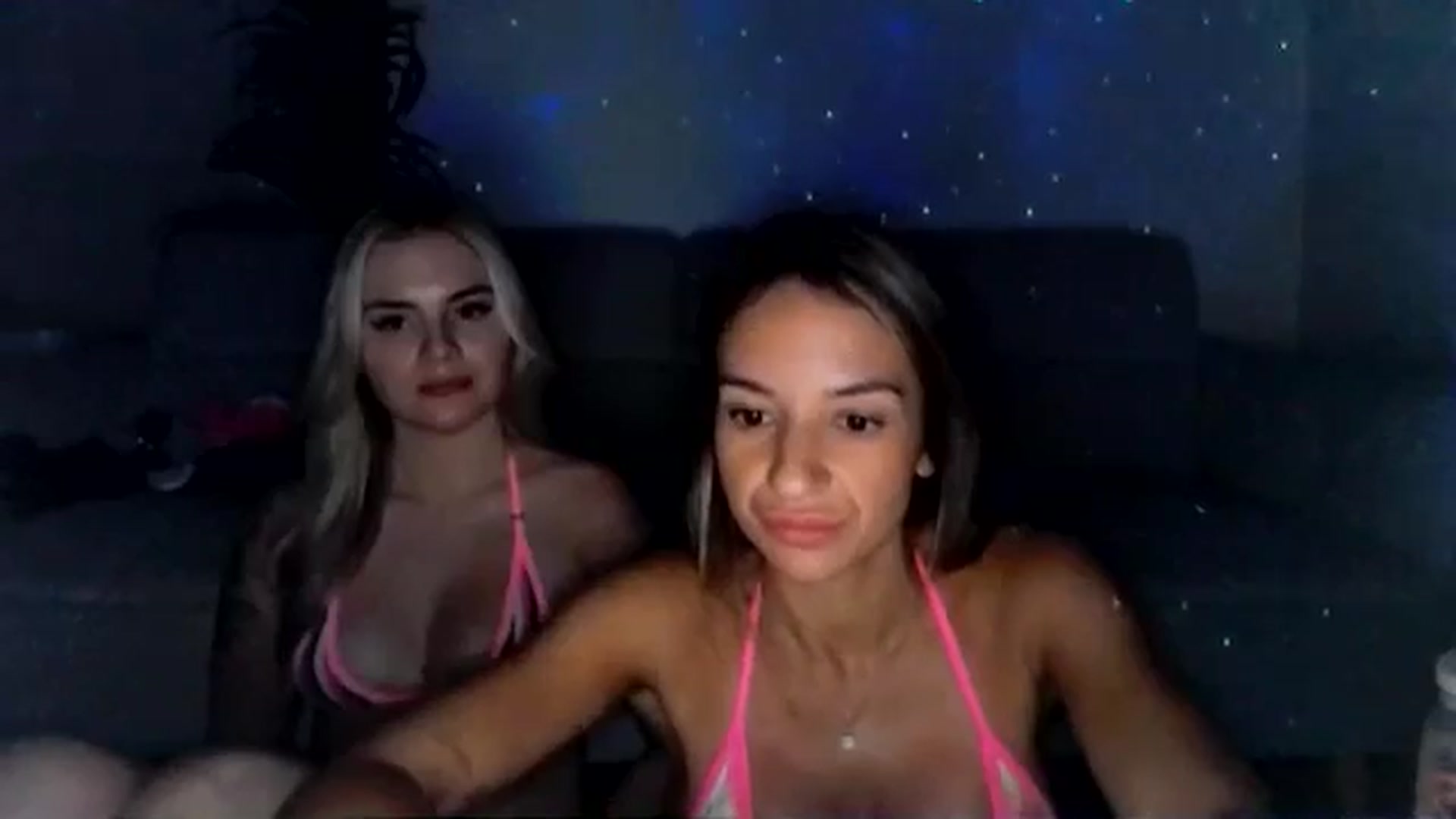 Gallery image thumbnail from CashleyBanks's myfreecams stream on, 09/14/2025, 07:27 image 2 of 20