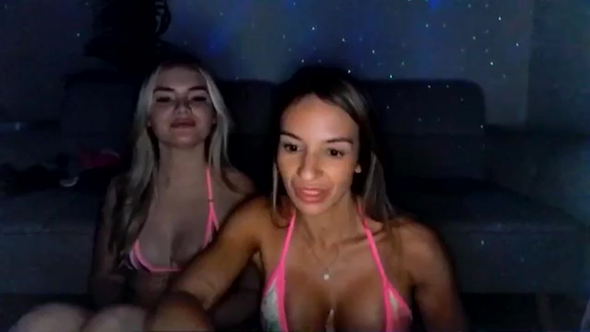 Gallery image thumbnail from CashleyBanks's myfreecams stream on, 09/14/2025, 07:27 image 15 of 20