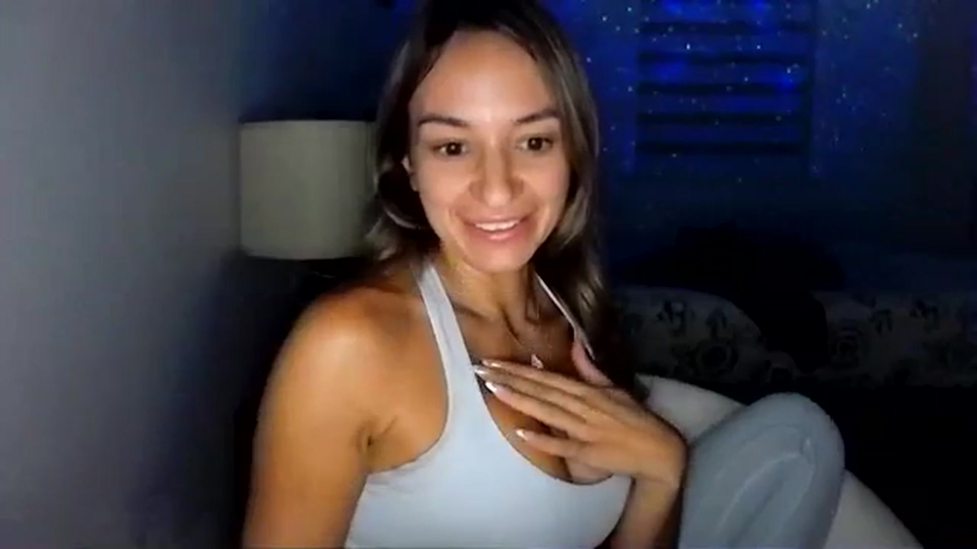 Gallery image thumbnail from CashleyBanks's myfreecams stream on, 09/18/2025, 03:56 image 5 of 20