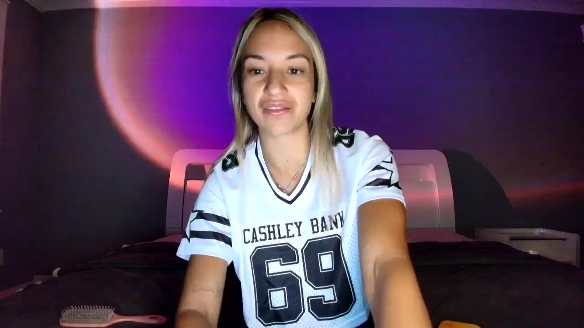 Gallery image thumbnail from CashleyBanks's myfreecams stream on, 10/28/2025, 03:35 image 8 of 20