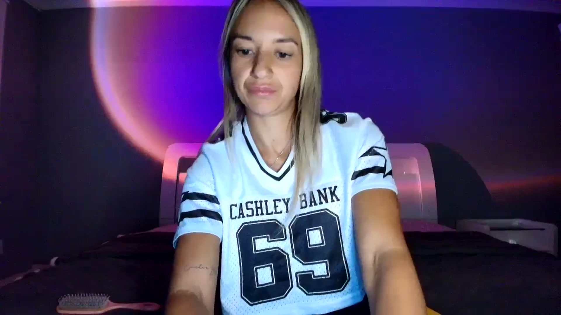 Gallery image thumbnail from CashleyBanks's myfreecams stream on, 10/28/2025, 03:35 image 19 of 20