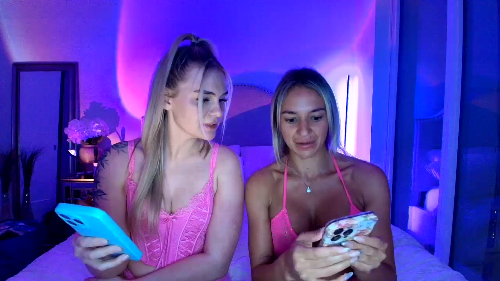 Gallery image thumbnail from CashleyBanks's myfreecams stream on, 11/08/2025, 07:23 image 12 of 20