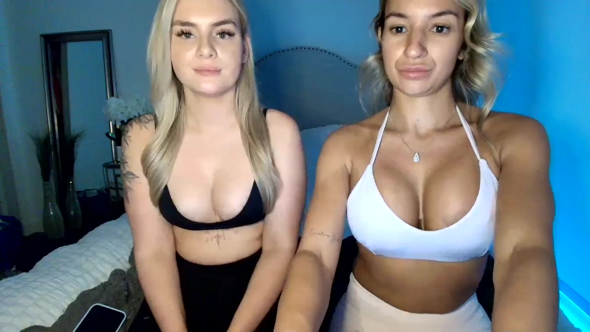 Gallery image thumbnail from CashleyBanks's myfreecams stream on, 11/10/2025, 24:40 image 13 of 20