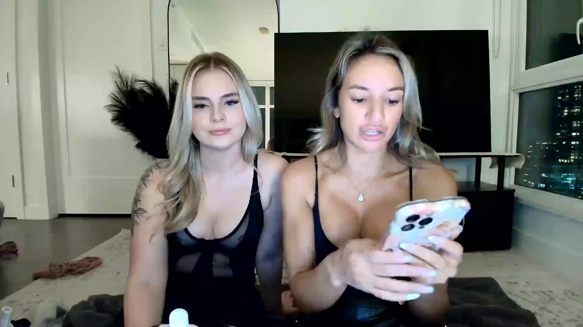 Gallery image thumbnail from CashleyBanks's myfreecams stream on, 11/16/2025, 07:21 image 7 of 20