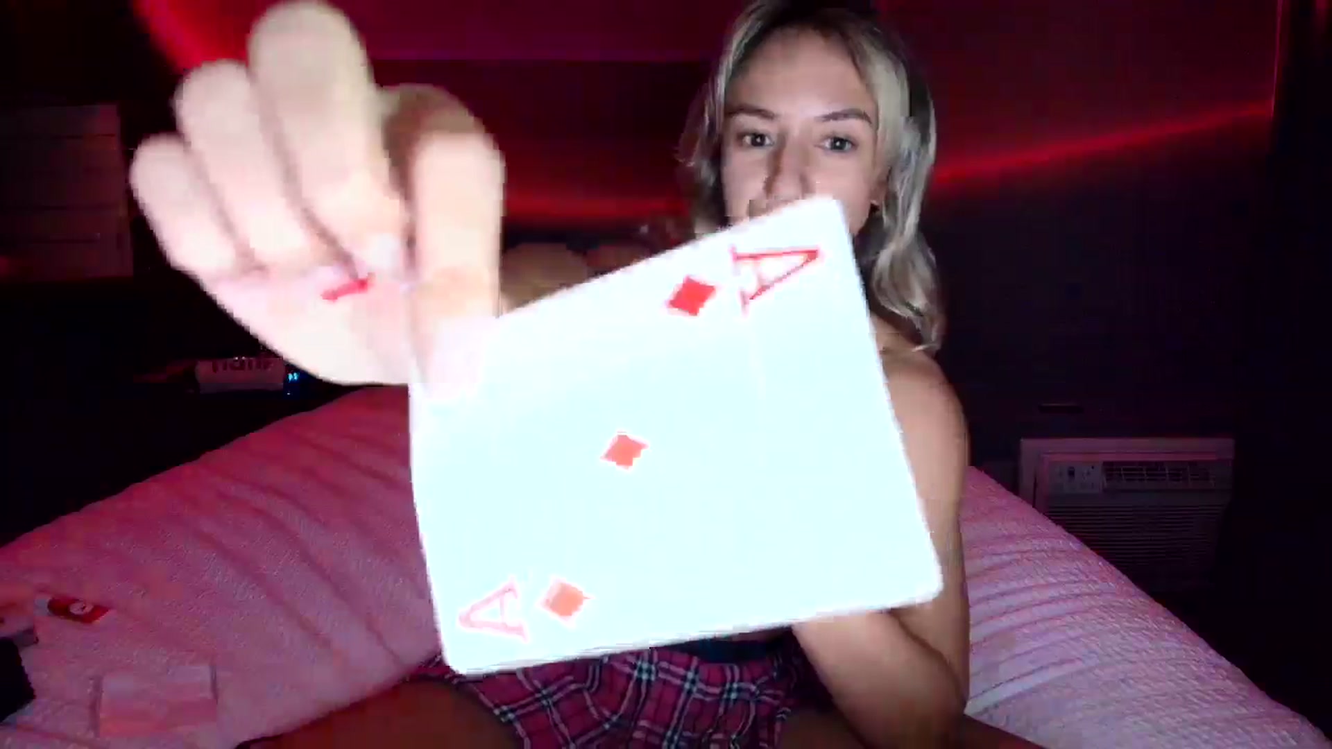 Gallery image thumbnail from CashleyBanks's myfreecams stream on, 11/29/2025, 04:27 image 6 of 20