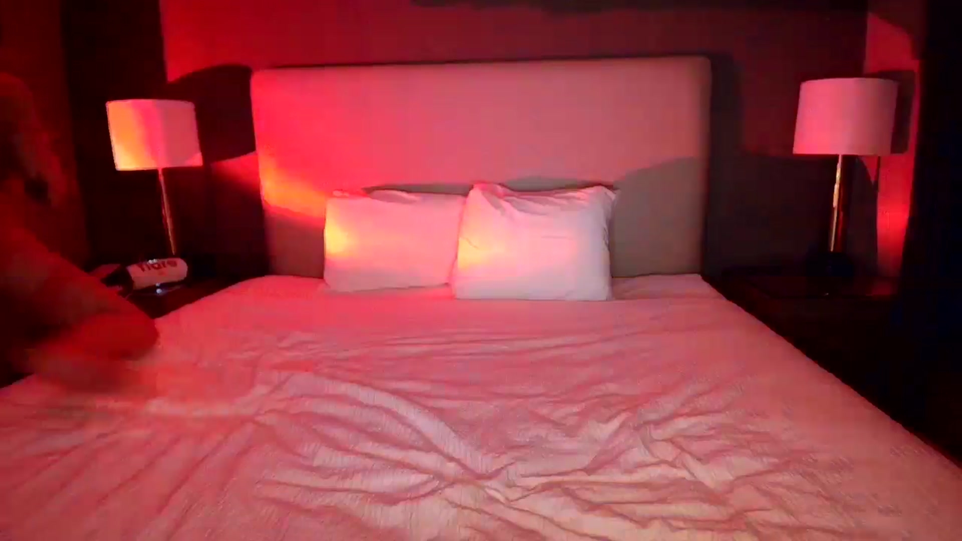 Gallery image thumbnail from CashleyBanks's myfreecams stream on, 12/14/2025, 04:34 image 3 of 20