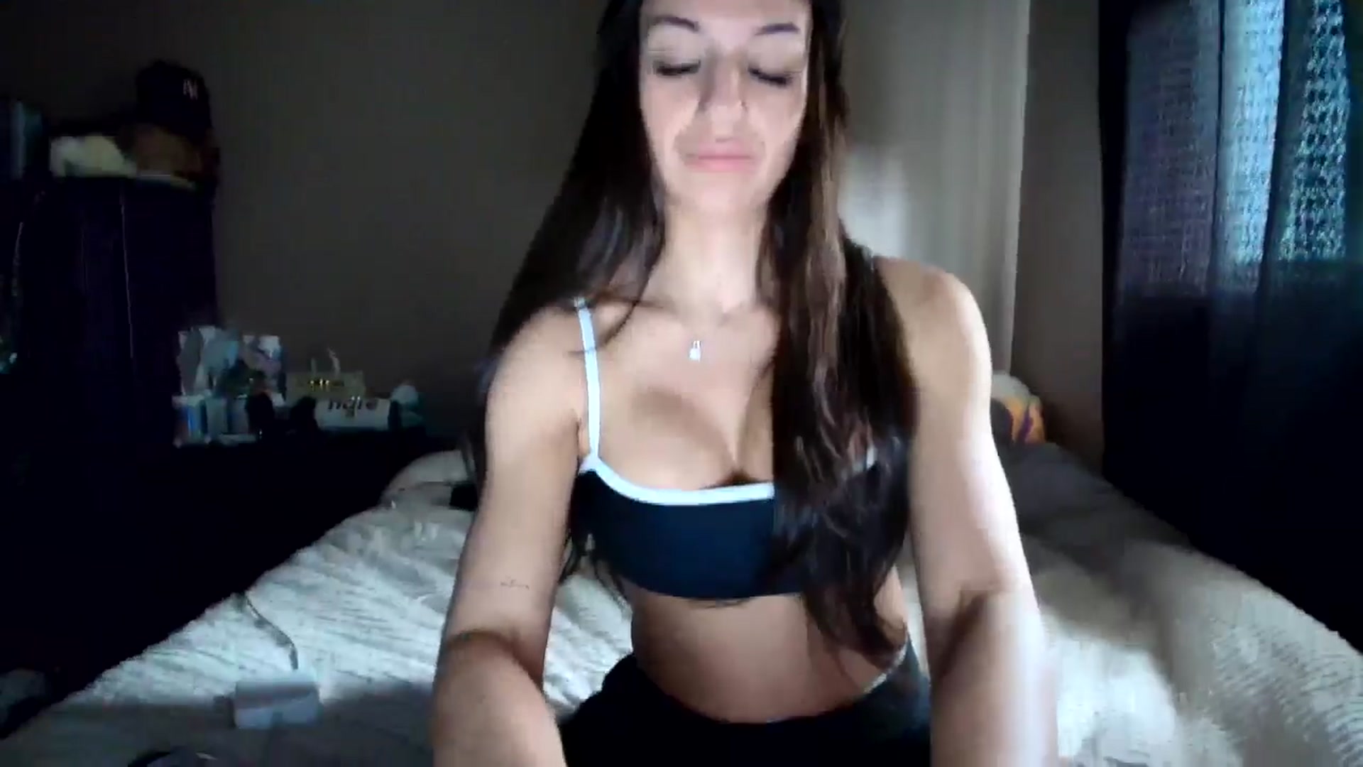 Gallery image thumbnail from CashleyBanks's myfreecams stream on, 01/13/2026, 19:51 image 19 of 20