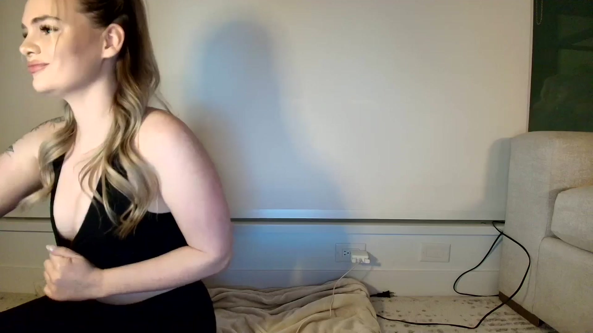 Gallery image thumbnail from CashleyBanks's myfreecams stream on, 01/15/2026, 04:31 image 19 of 20