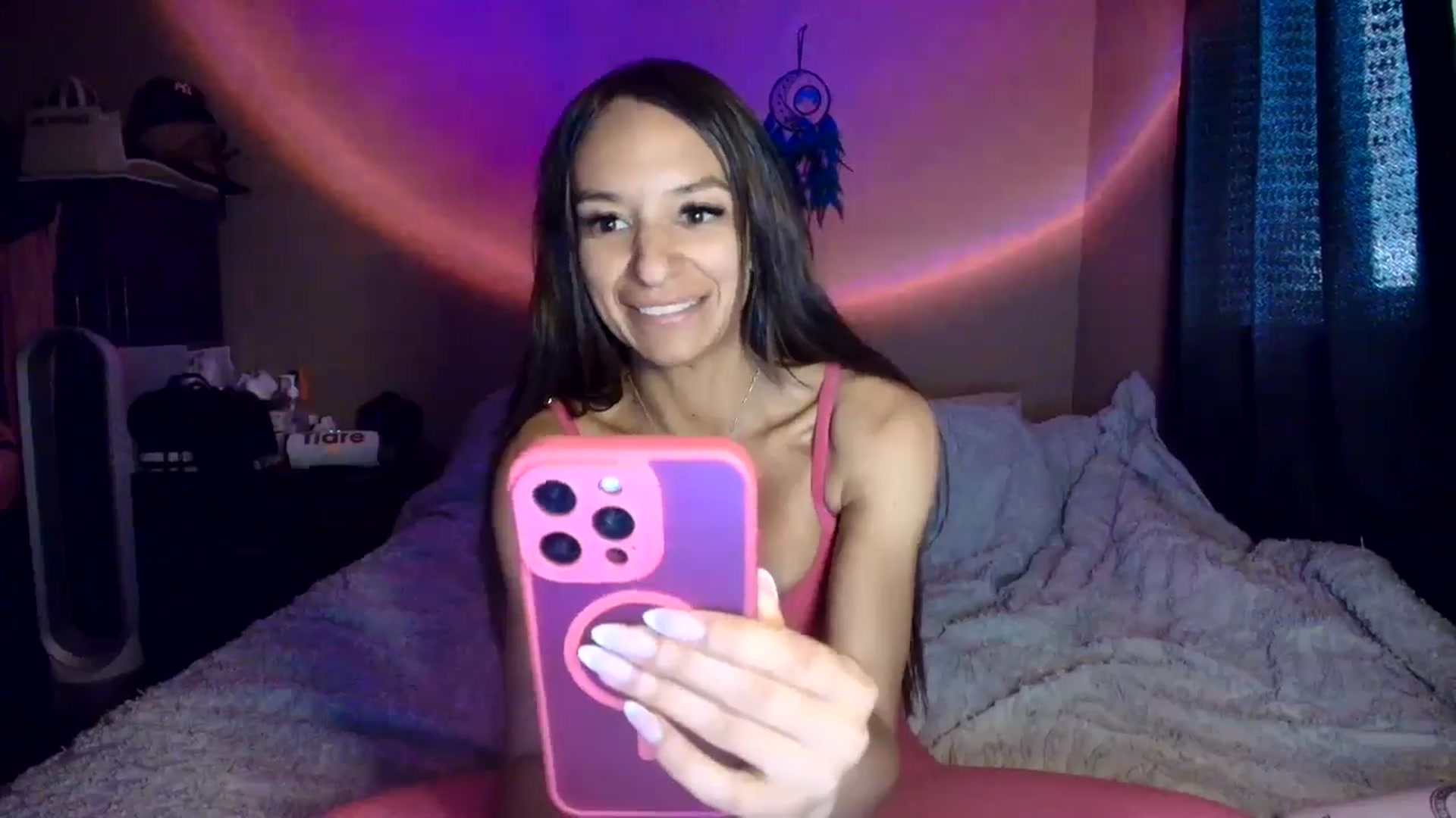 Gallery image thumbnail from CashleyBanks's myfreecams stream on, 05/08/2026, 19:53 image 5 of 20