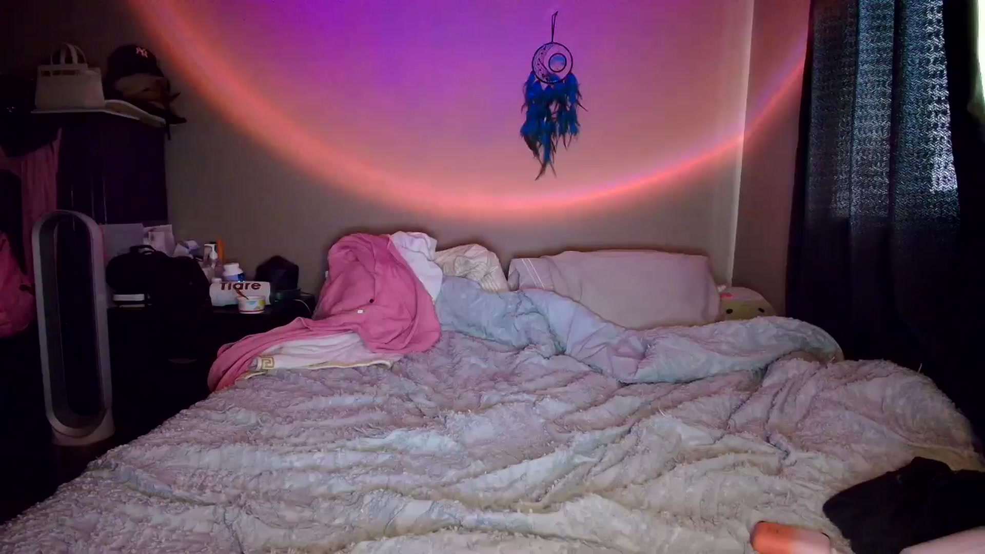 Gallery image thumbnail from CashleyBanks's myfreecams stream on, 05/08/2026, 23:38 image 17 of 20