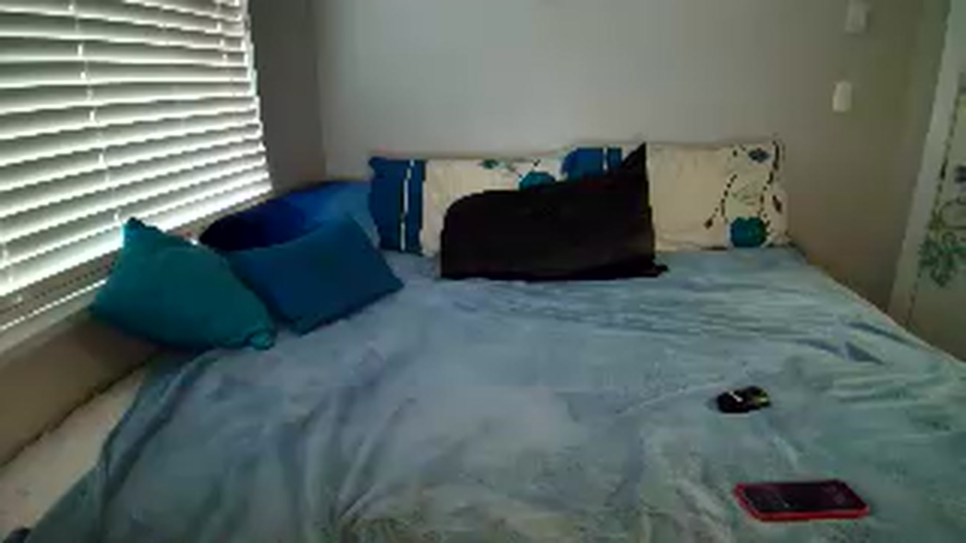 Gallery image thumbnail from CashleyBanks's myfreecams stream on, 05/15/2026, 03:09 image 17 of 20