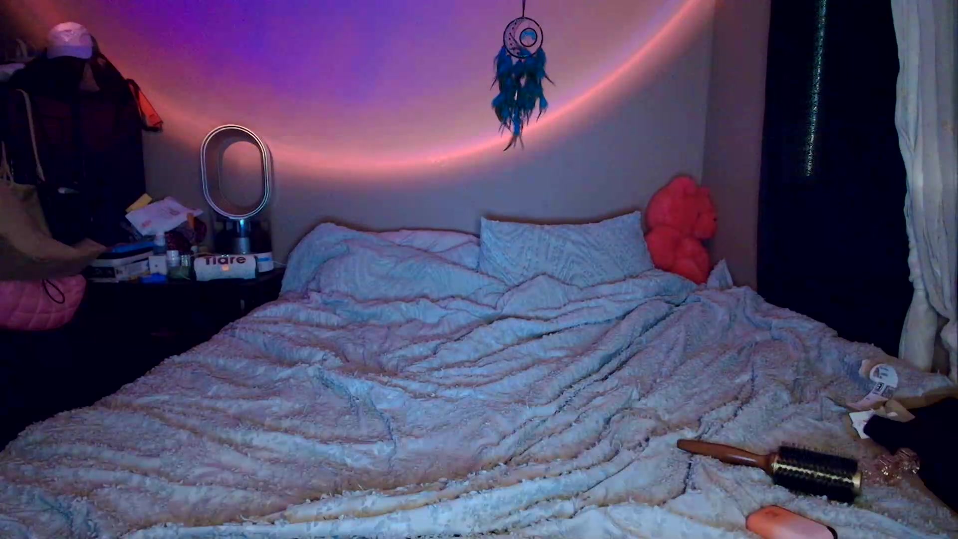Gallery image thumbnail from CashleyBanks's myfreecams stream on, 08/25/2026, 20:03 image 19 of 20
