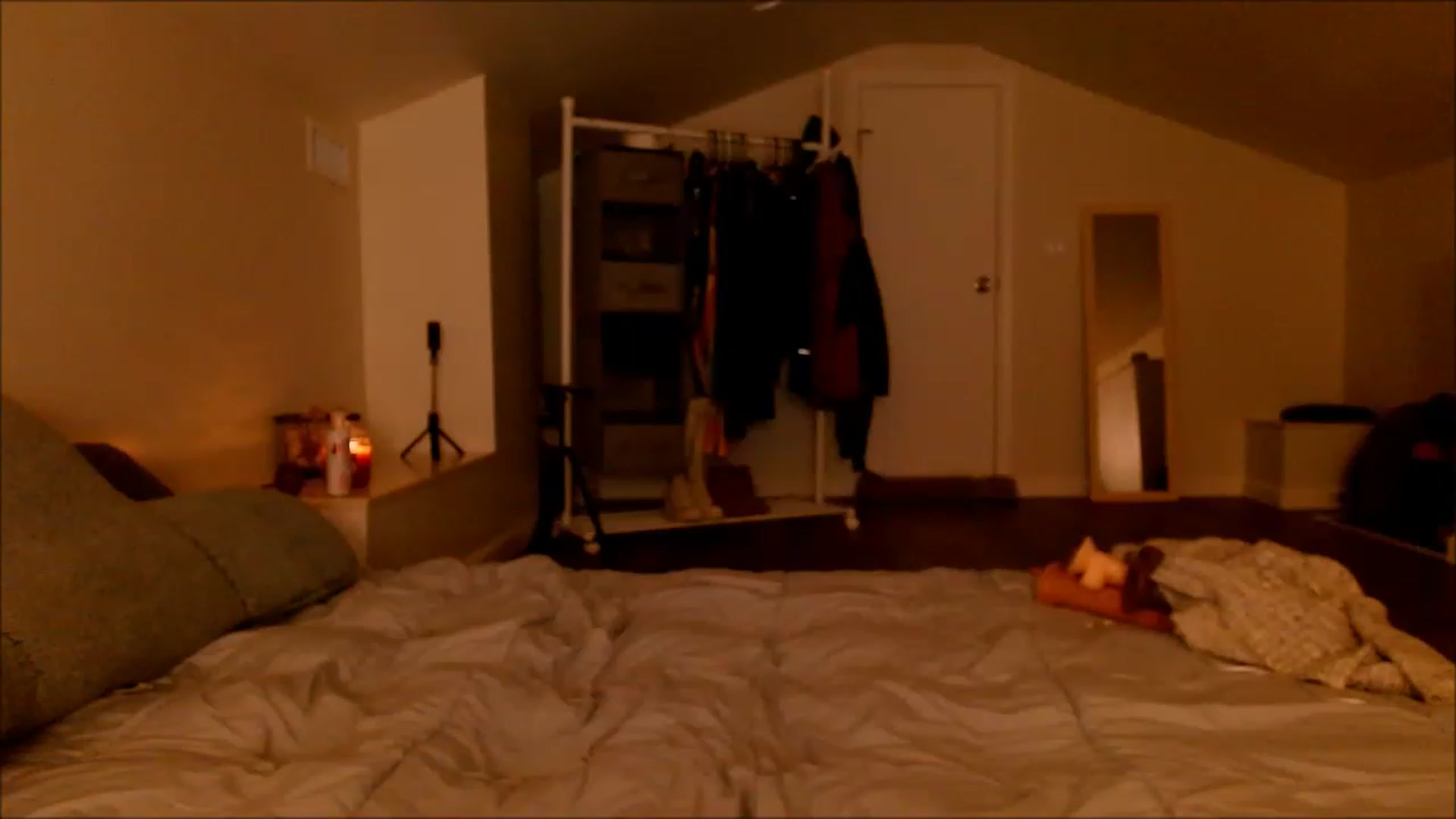 Gallery image thumbnail from CashmereFoxxx's myfreecams stream on, 11/15/2022, 08:39 image 16 of 20