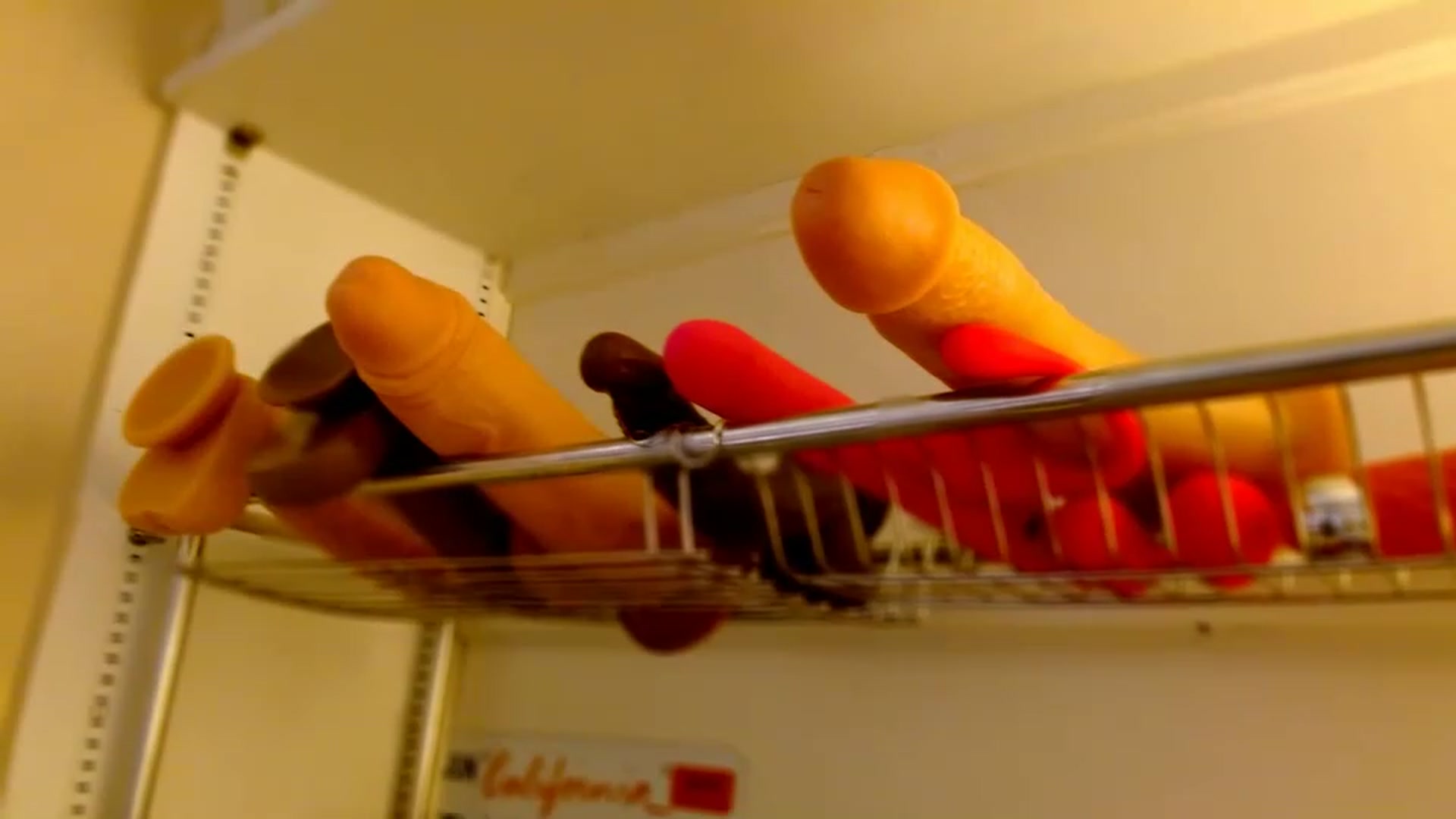 Gallery image thumbnail from CashmereFoxxx's myfreecams stream on, 12/28/2022, 21:29 image 3 of 20