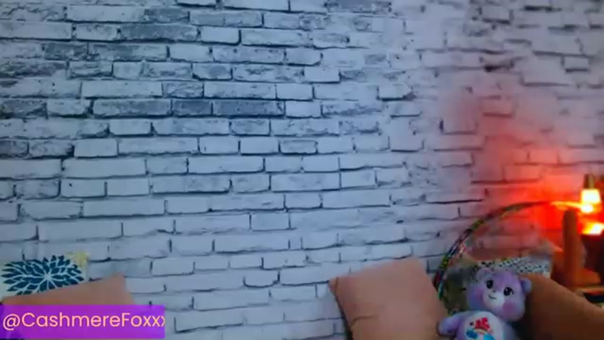 Gallery image thumbnail from CashmereFoxxx's myfreecams stream on, 01/08/2023, 21:08 image 18 of 20