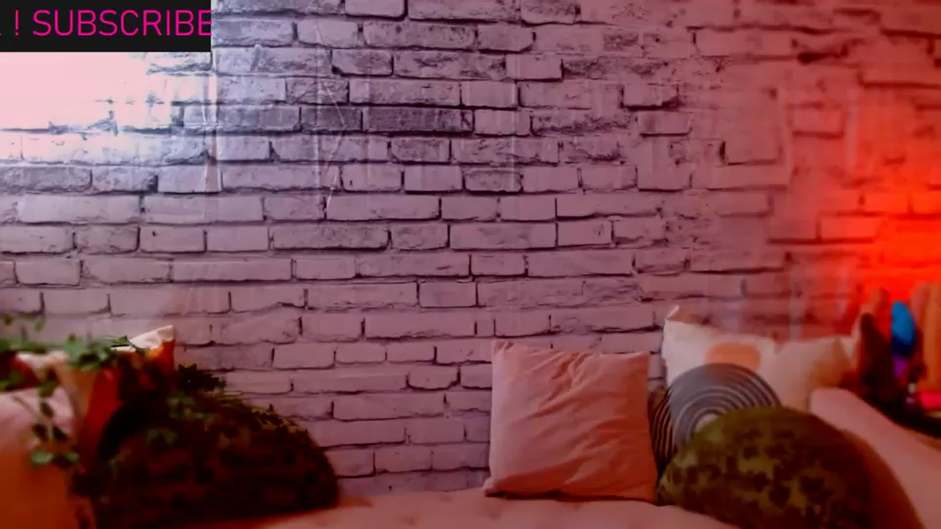 Gallery image thumbnail from CashmereFoxxx's myfreecams stream on, 02/05/2023, 03:01 image 3 of 20