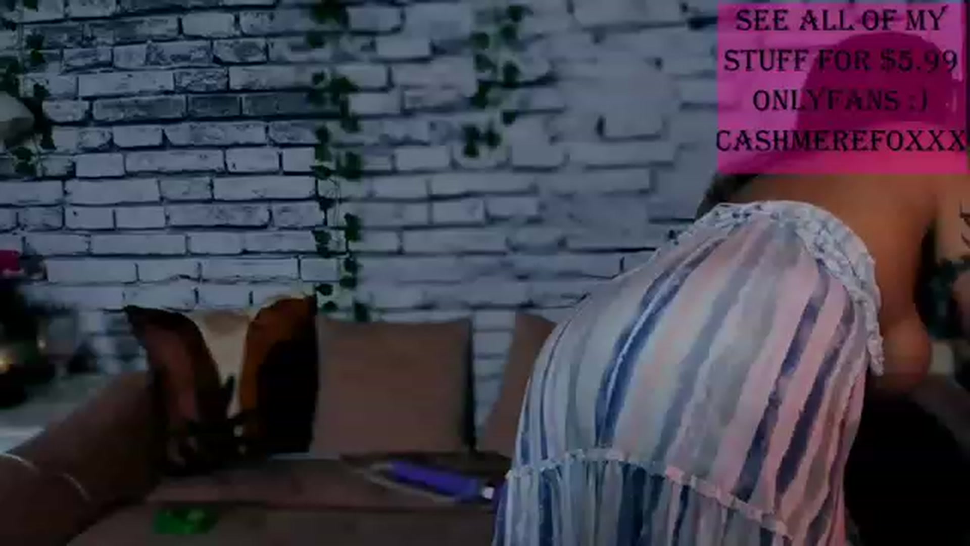 Gallery image thumbnail from CashmereFoxxx's myfreecams stream on, 02/23/2023, 22:31 image 17 of 20