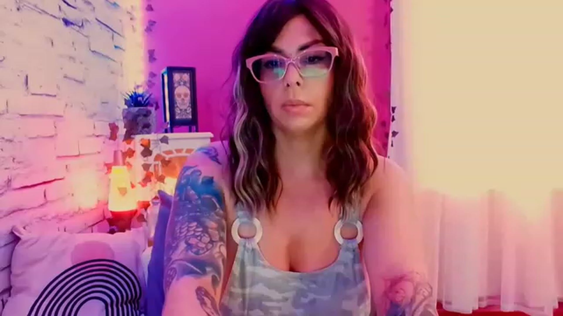 Gallery image thumbnail from CashmereFoxxx's myfreecams stream on, 06/02/2023, 16:57 image 4 of 20