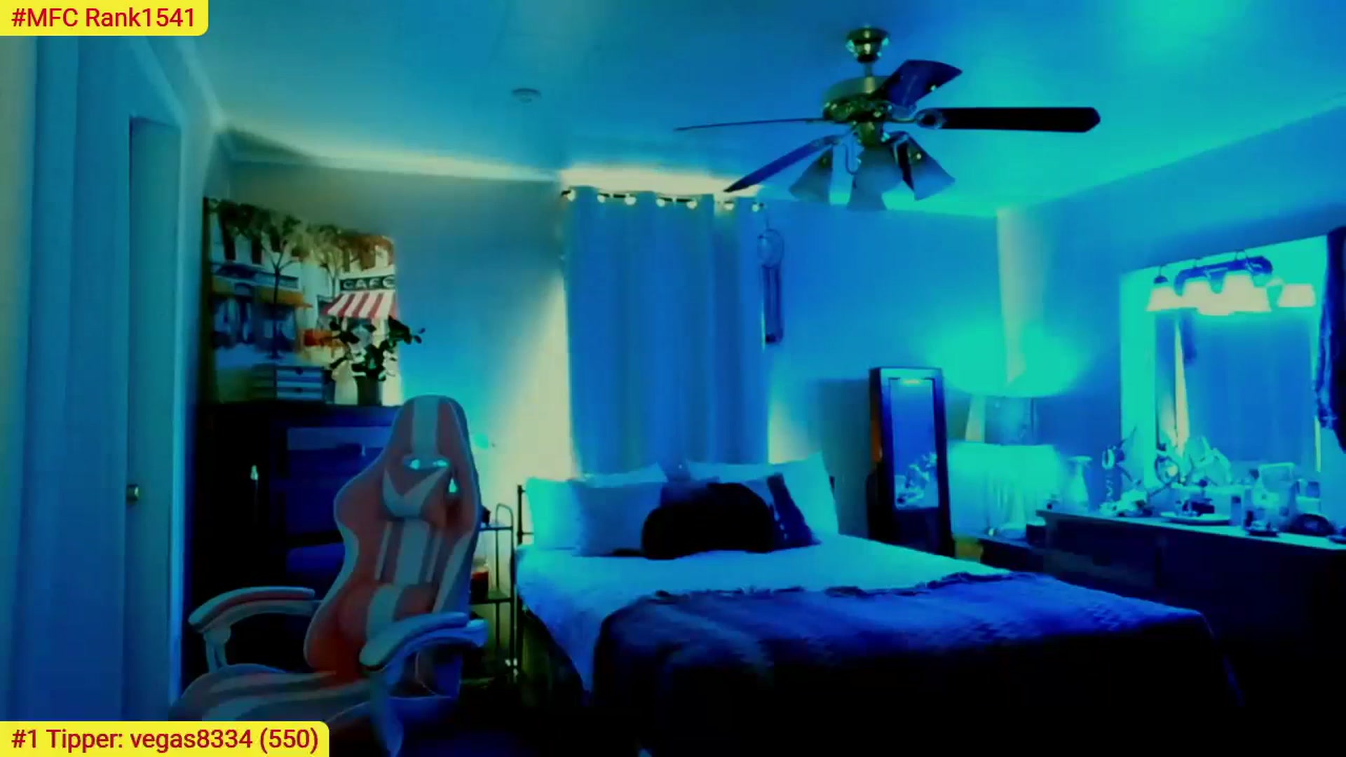 Gallery image thumbnail from CashmereFoxxx's myfreecams stream on, 07/10/2023, 20:56 image 16 of 20