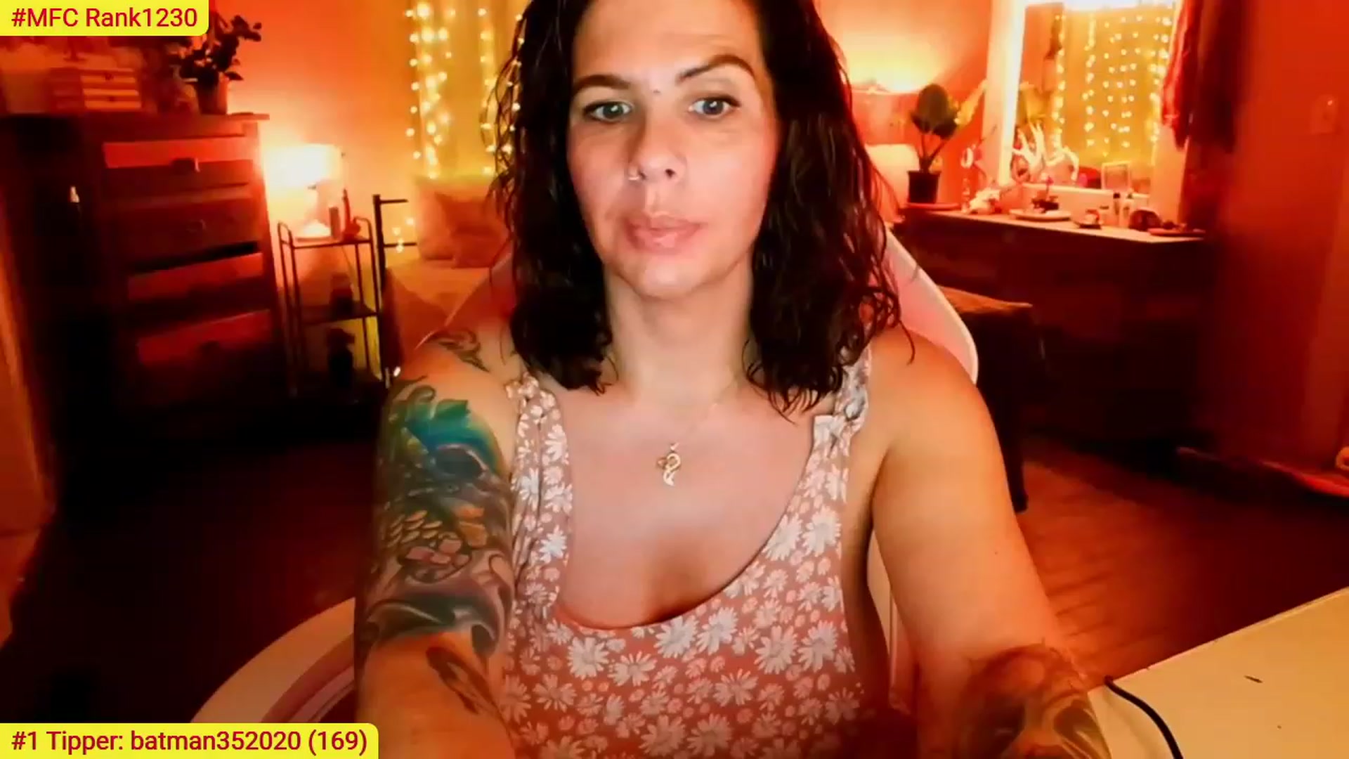 Gallery image thumbnail from CashmereFoxxx's myfreecams stream on, 07/12/2023, 03:05 image 17 of 20