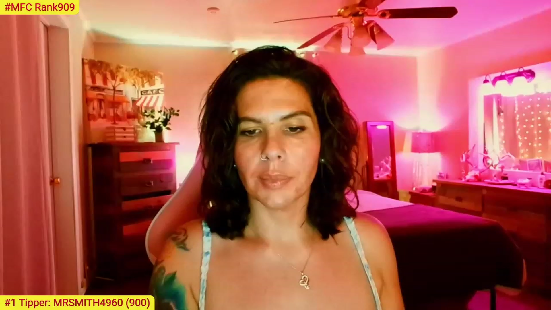 Gallery image thumbnail from CashmereFoxxx's myfreecams stream on, 07/15/2023, 21:44 image 1 of 20