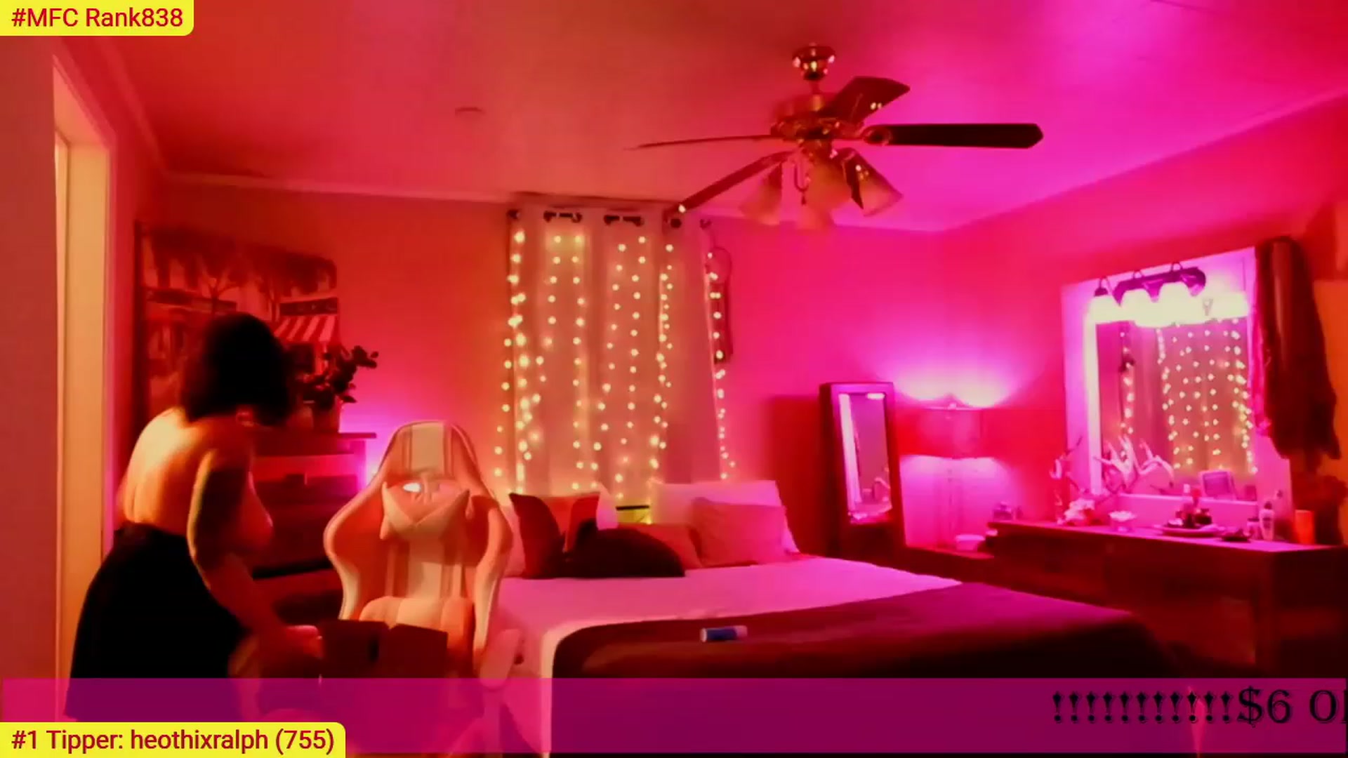 Gallery image thumbnail from CashmereFoxxx's myfreecams stream on, 07/17/2023, 04:43 image 8 of 20