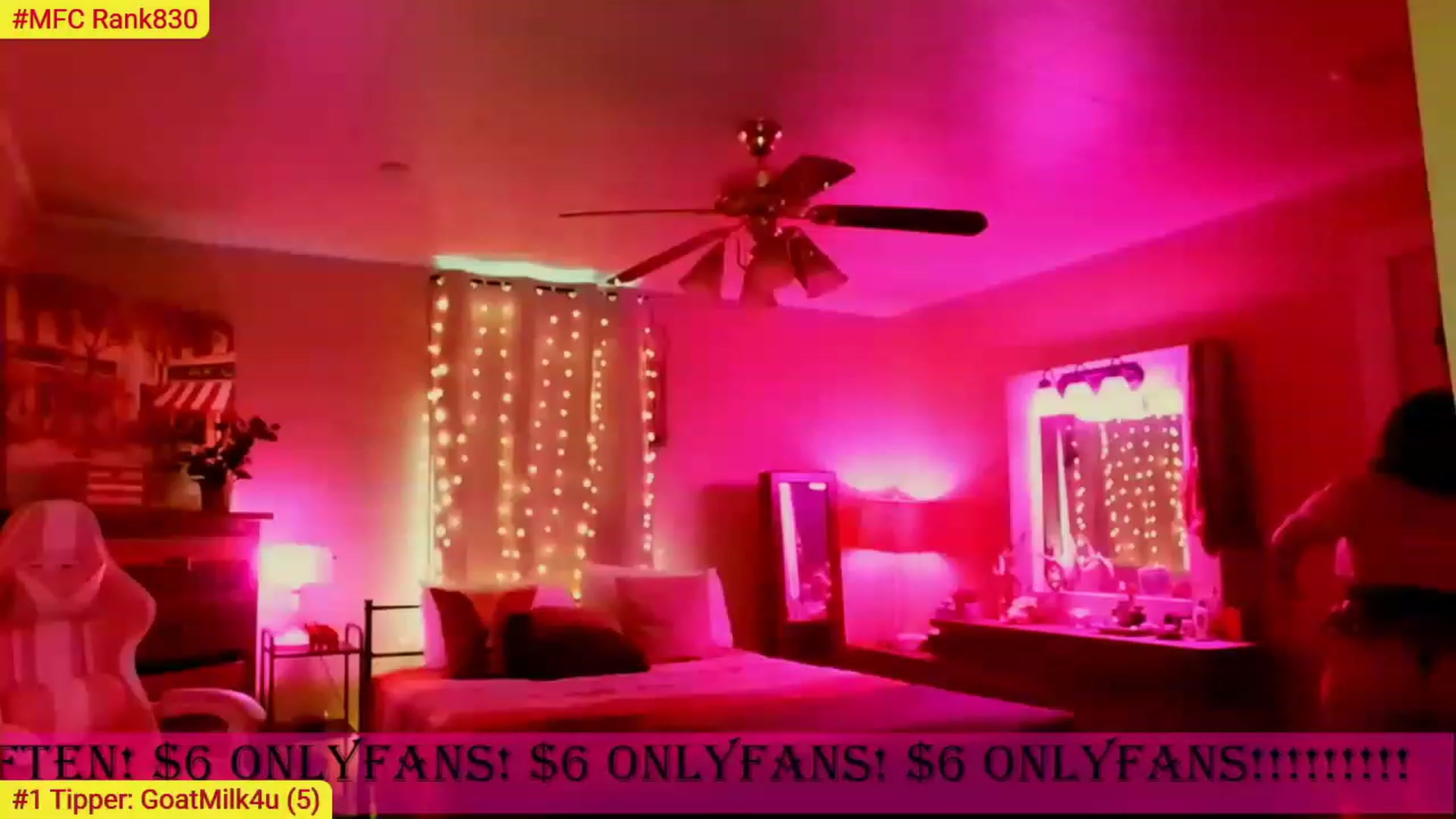 Gallery image thumbnail from CashmereFoxxx's myfreecams stream on, 07/17/2023, 22:42 image 11 of 20