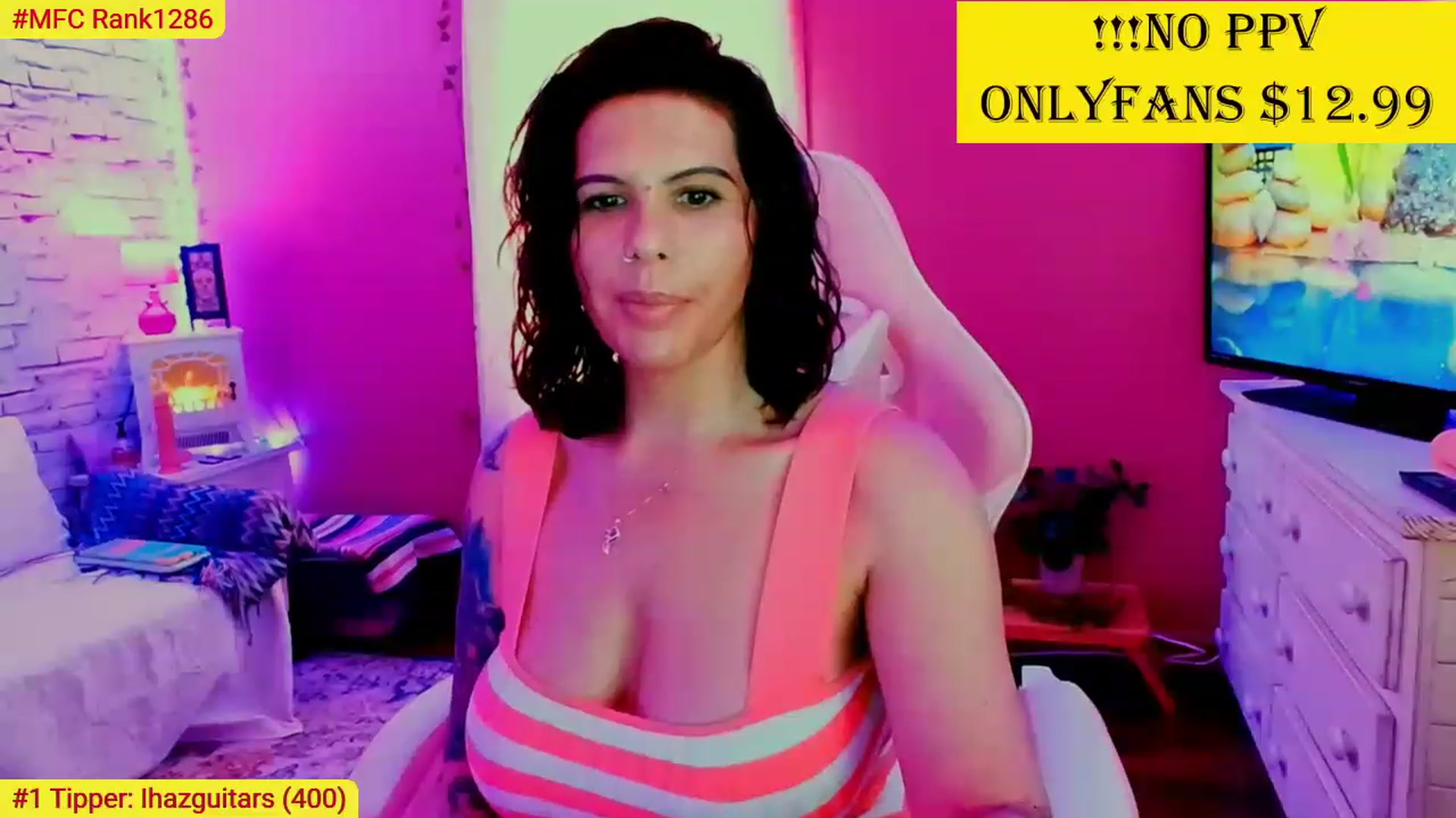 Gallery image thumbnail from CashmereFoxxx's myfreecams stream on, 07/29/2023, 18:43 image 18 of 20