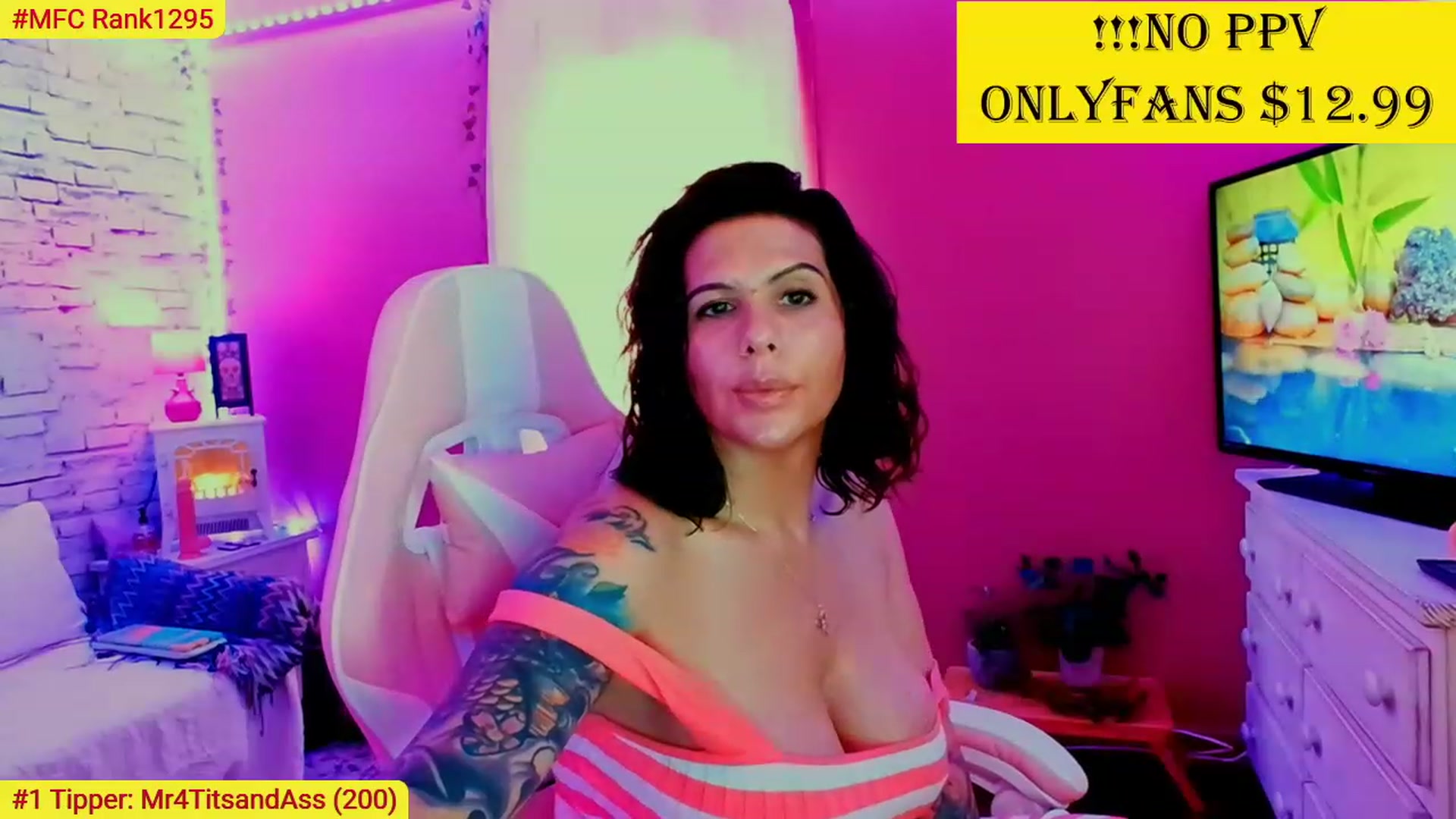 Gallery image thumbnail from CashmereFoxxx's myfreecams stream on, 07/29/2023, 18:43 image 13 of 20