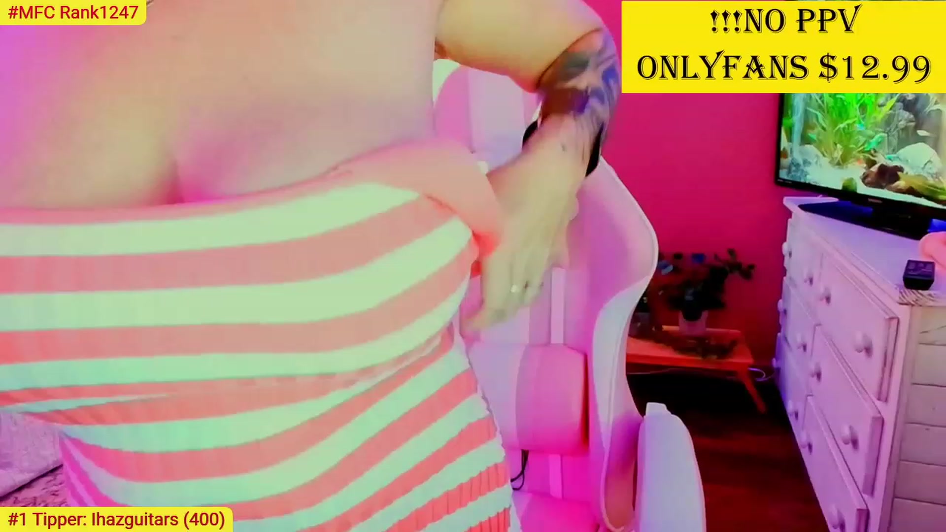Gallery image thumbnail from CashmereFoxxx's myfreecams stream on, 07/29/2023, 20:34 image 5 of 20