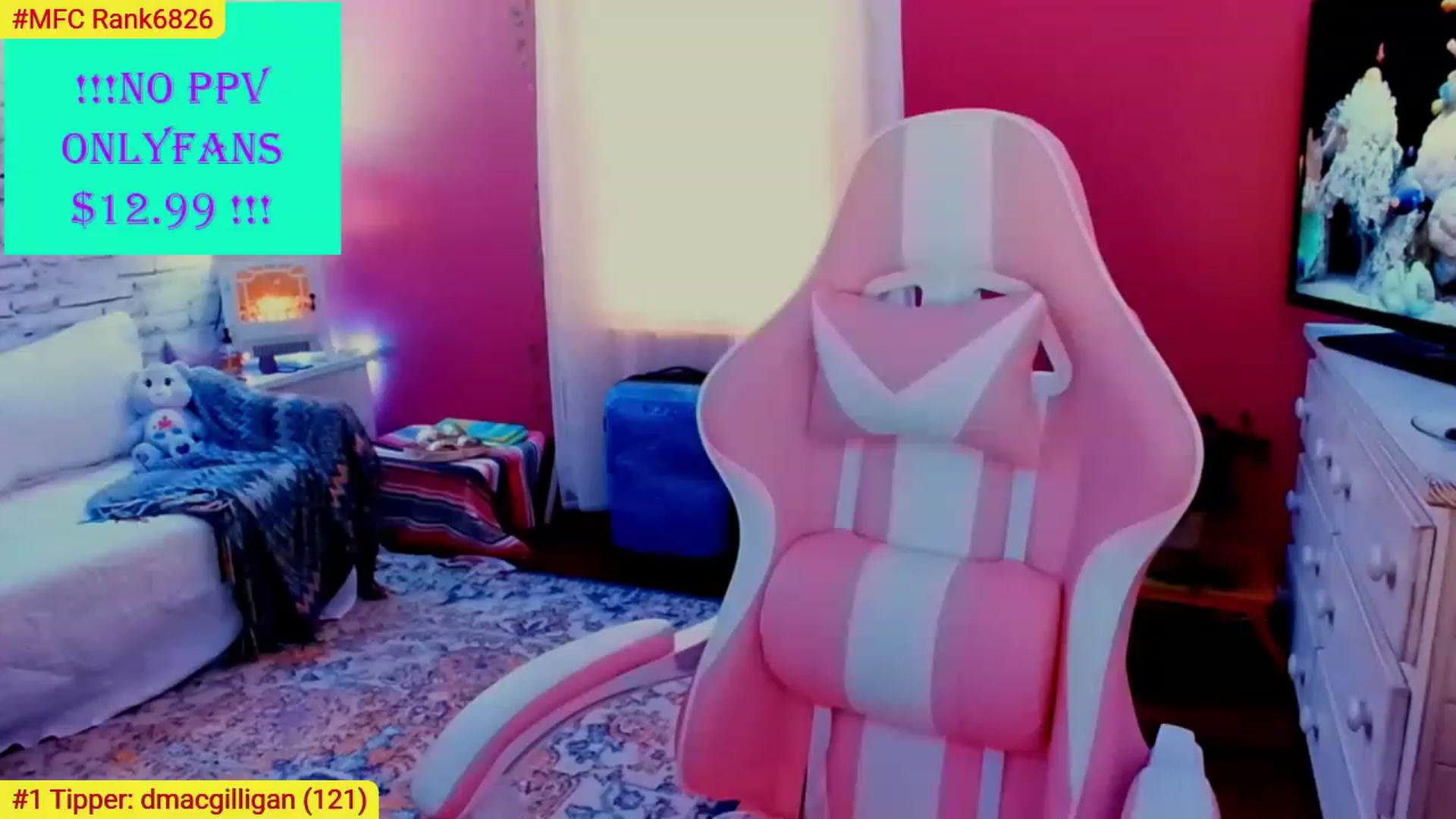 Gallery image thumbnail from CashmereFoxxx's myfreecams stream on, 08/04/2023, 19:36 image 17 of 20