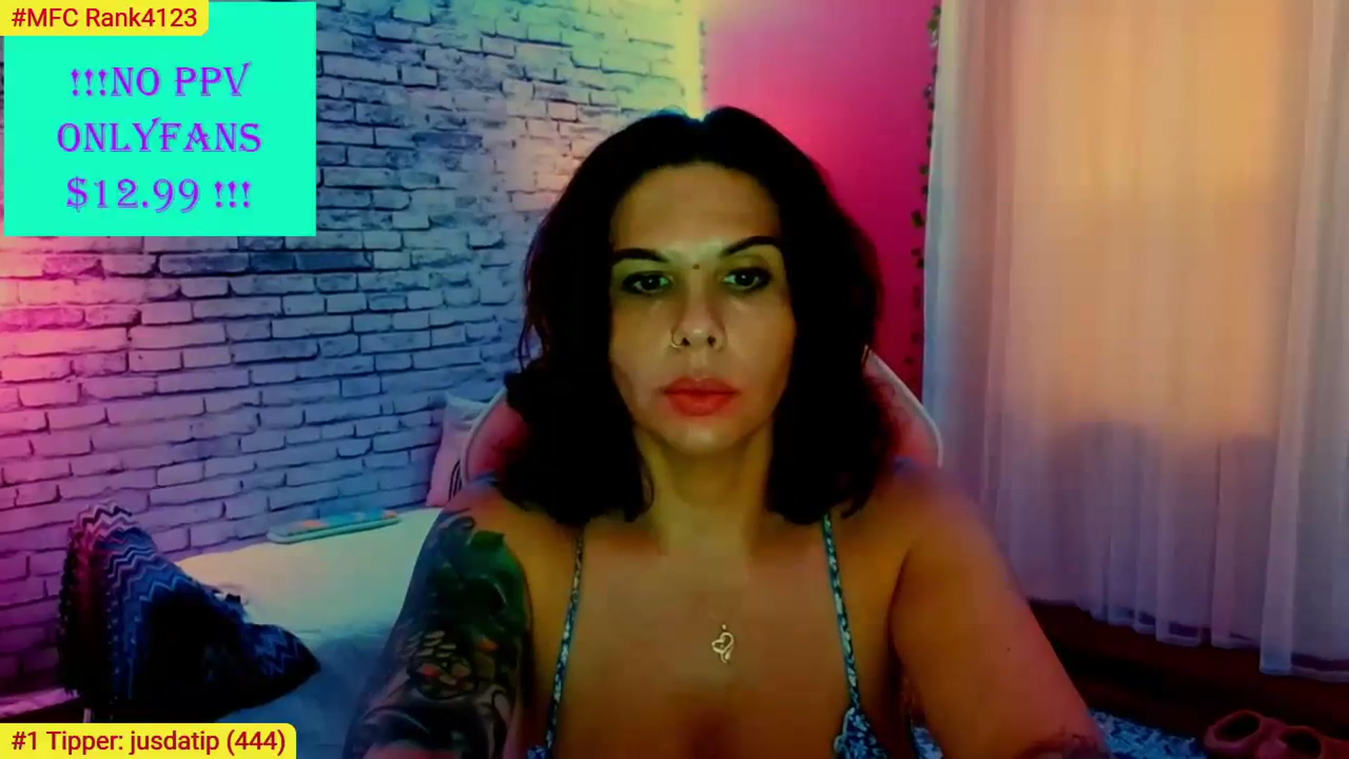 Gallery image thumbnail from CashmereFoxxx's myfreecams stream on, 08/07/2023, 19:20 image 3 of 20