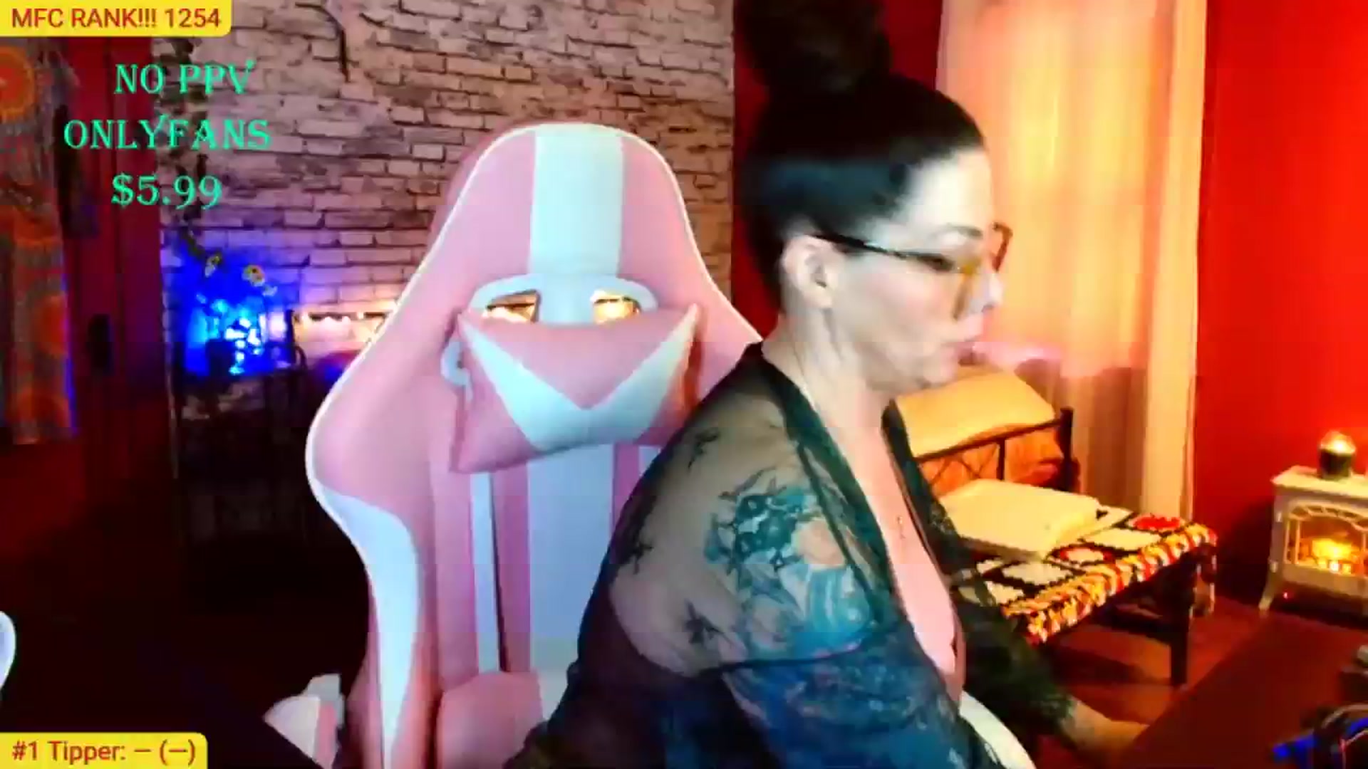 Gallery image thumbnail from CashmereFoxxx's myfreecams stream on, 02/08/2024, 16:57 image 1 of 20