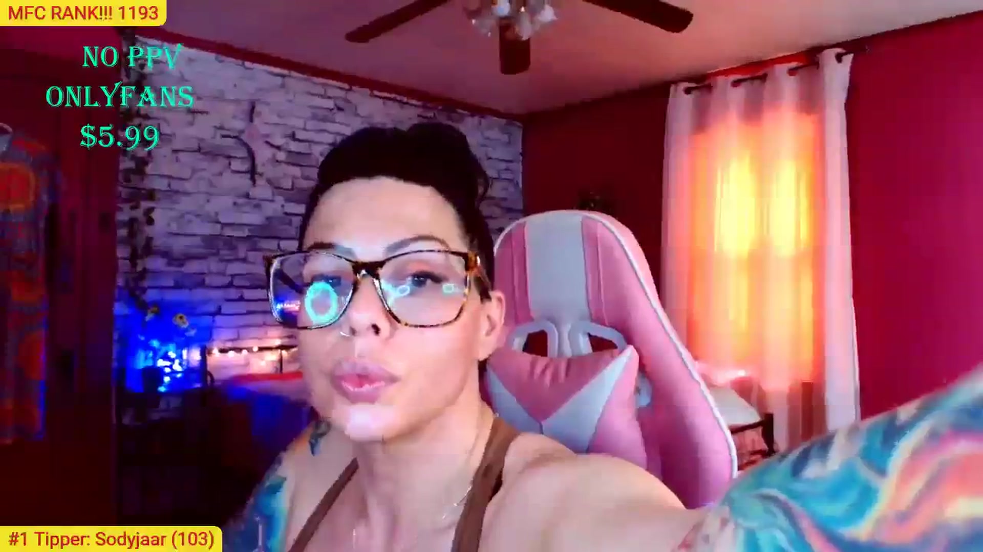 Gallery image thumbnail from CashmereFoxxx's myfreecams stream on, 02/08/2024, 18:07 image 7 of 20