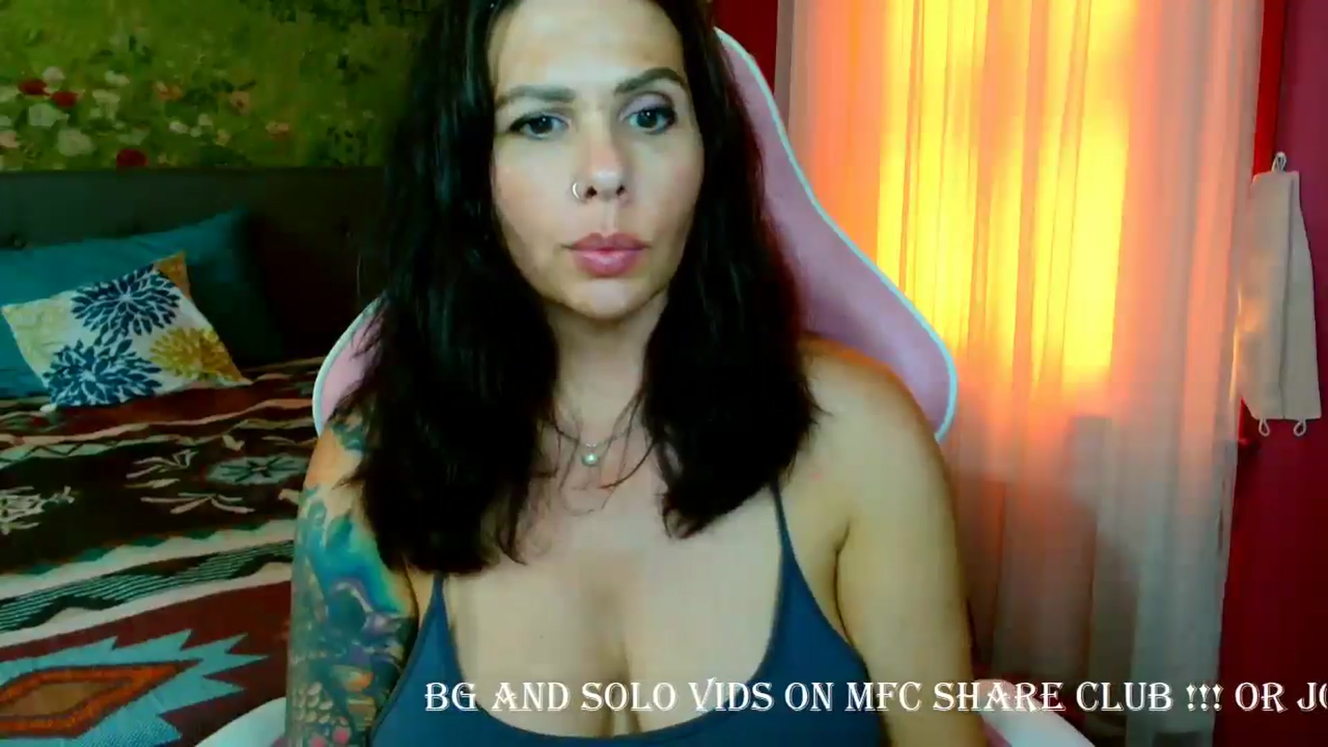 Gallery image thumbnail from CashmereFoxxx's myfreecams stream on, 05/06/2024, 19:22 image 11 of 20
