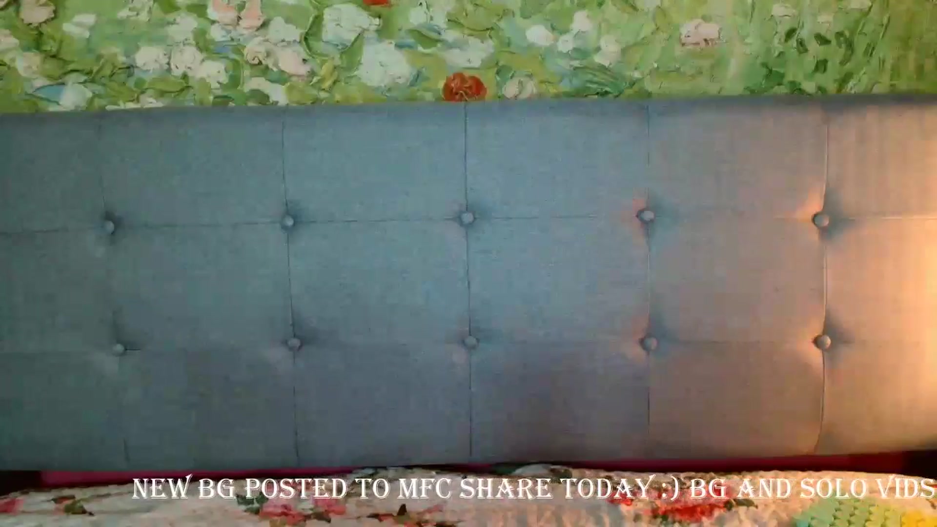 Gallery image thumbnail from CashmereFoxxx's myfreecams stream on, 05/17/2024, 22:06 image 18 of 20