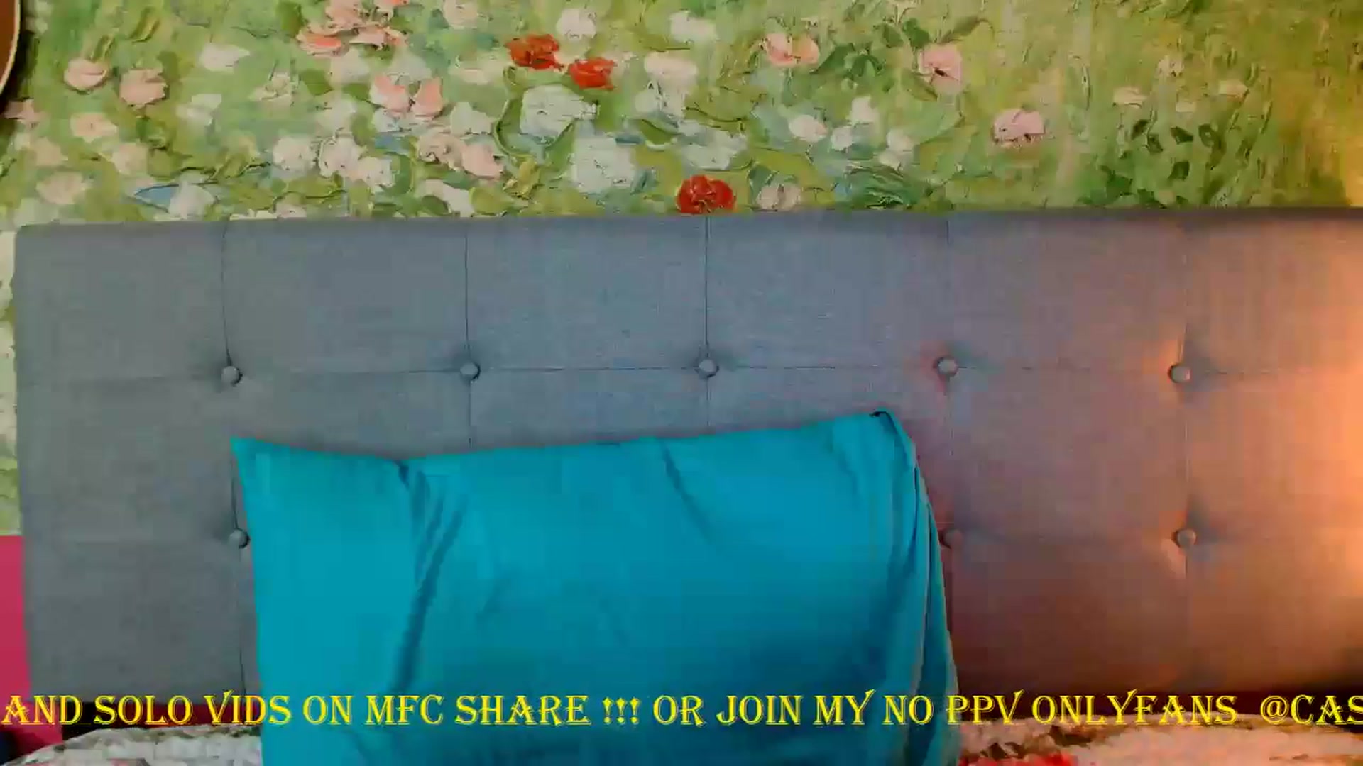 Gallery image thumbnail from CashmereFoxxx's myfreecams stream on, 05/22/2024, 15:00 image 13 of 20