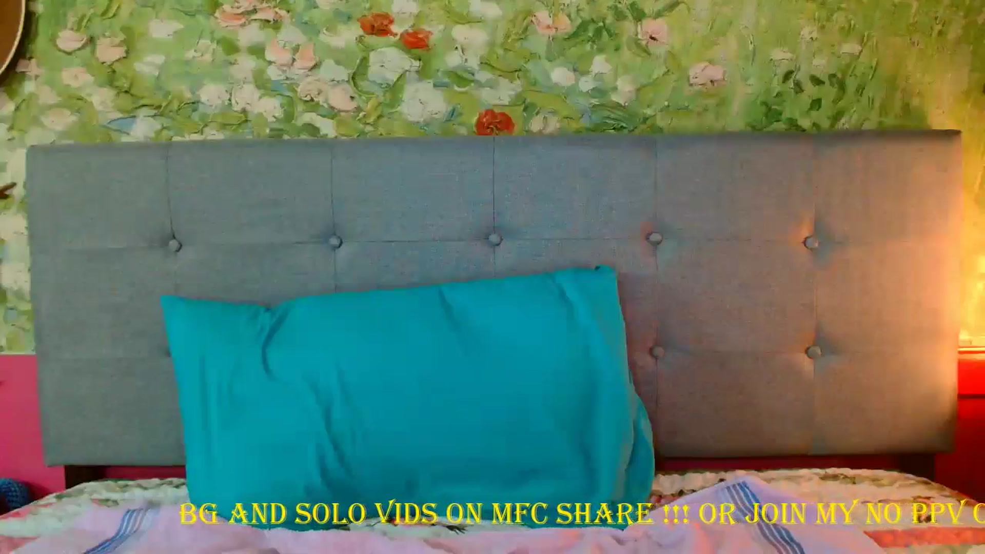 Gallery image thumbnail from CashmereFoxxx's myfreecams stream on, 05/22/2024, 17:35 image 9 of 20
