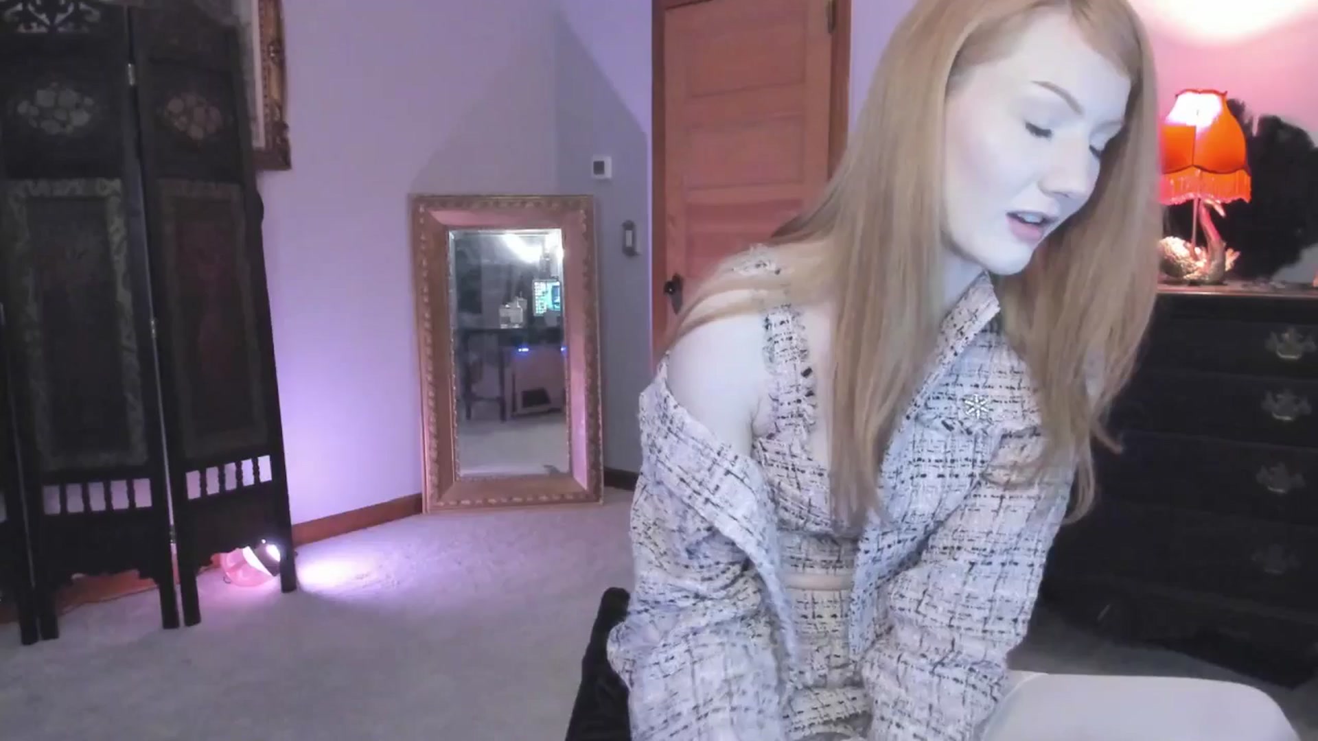 Gallery image thumbnail from CashmereVex's myfreecams stream on, 03/03/2025, 09:01 image 10 of 20