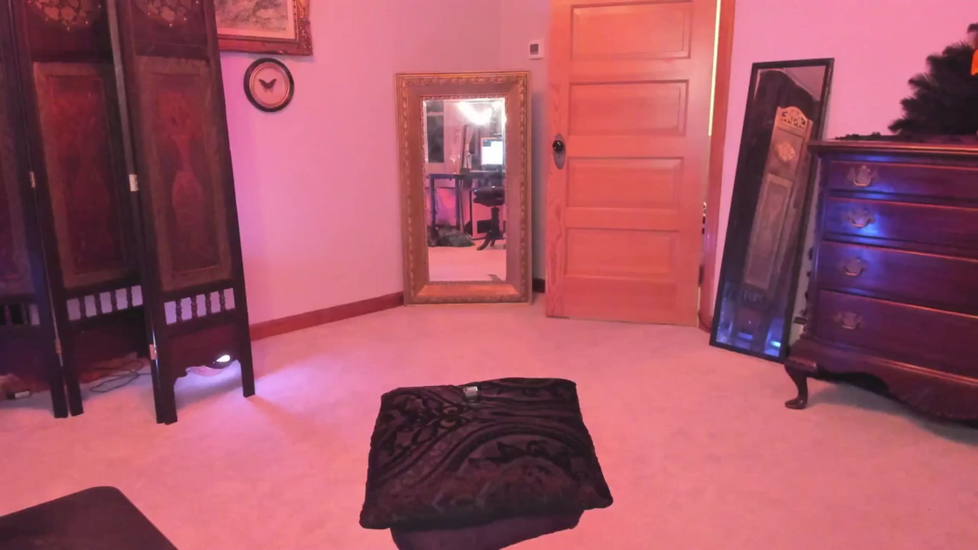 Gallery image thumbnail from CashmereVex's myfreecams stream on, 03/11/2025, 06:49 image 6 of 20