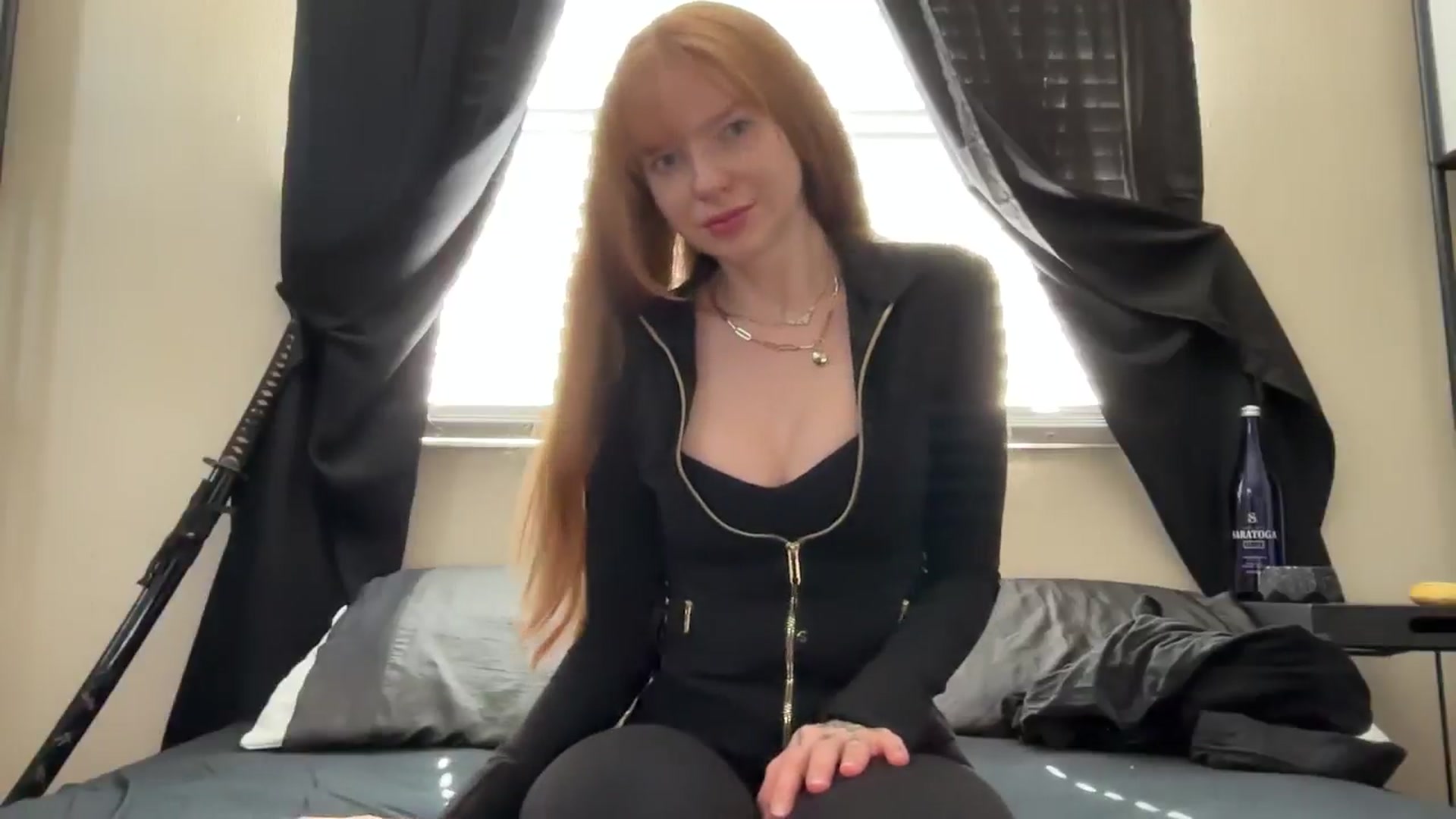 Gallery image thumbnail from Cashmire's myfreecams stream on, 11/14/2024, 16:18 image 11 of 20