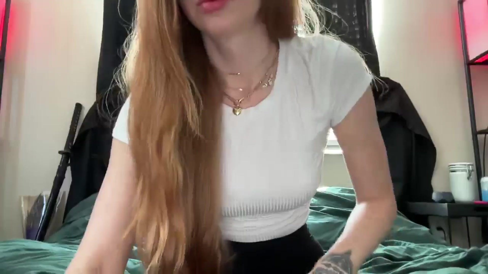Gallery image thumbnail from Cashmire's myfreecams stream on, 11/30/2024, 15:08 image 11 of 20