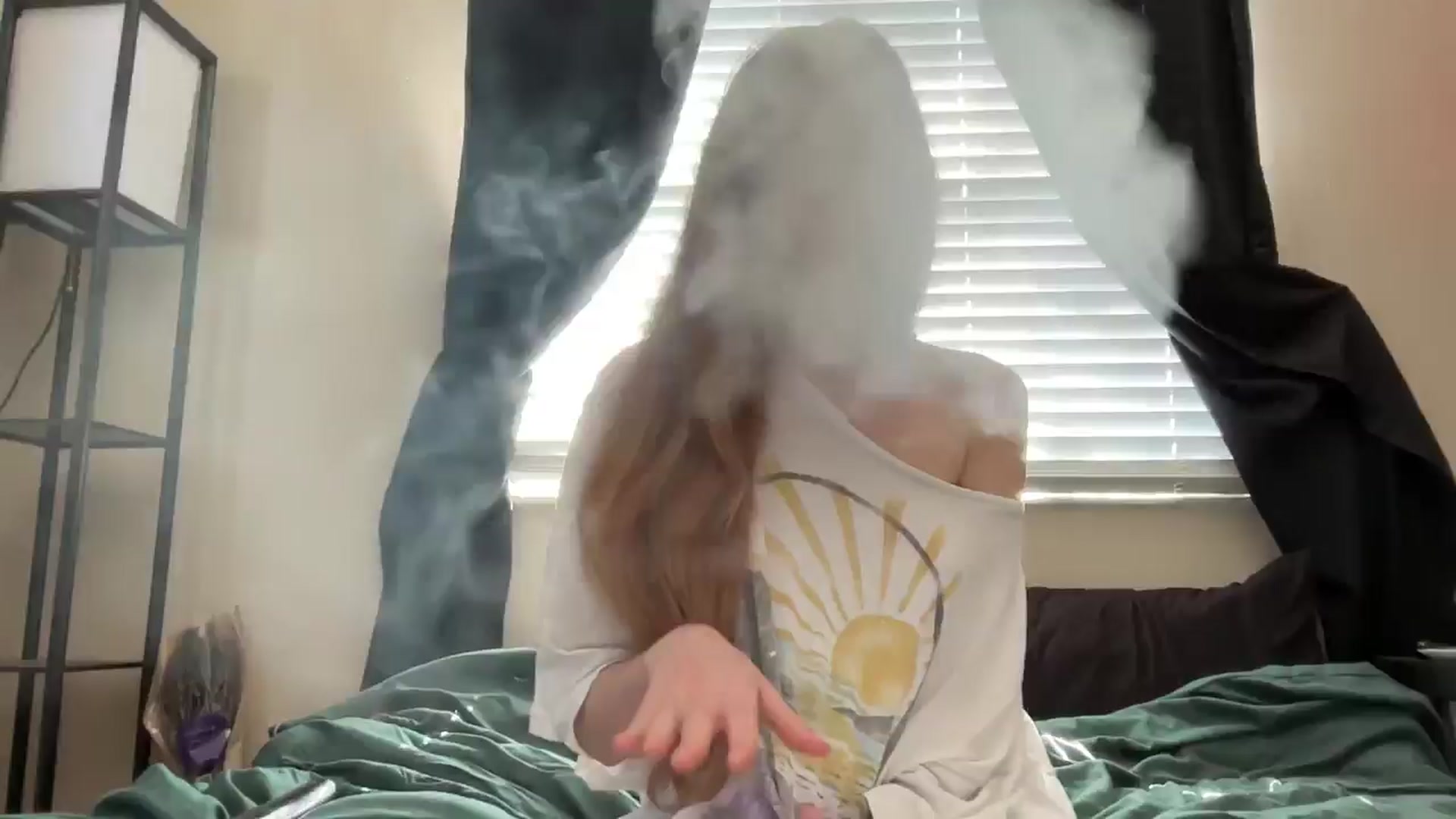 Gallery image thumbnail from Cashmire's myfreecams stream on, 12/04/2024, 18:10 image 1 of 20
