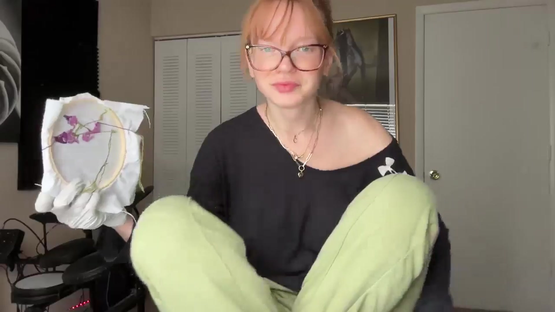 Gallery image thumbnail from Cashmire's myfreecams stream on, 12/26/2024, 16:45 image 9 of 20