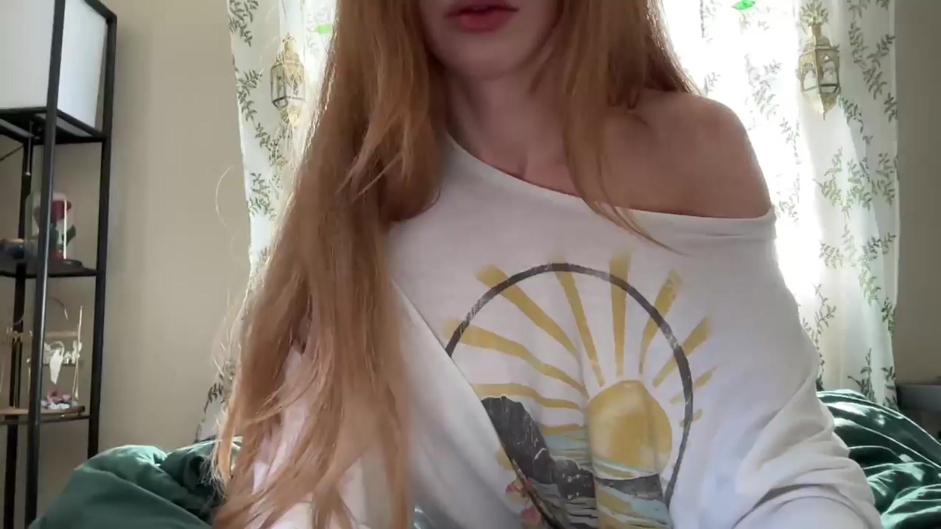 Gallery image thumbnail from Cashmire's myfreecams stream on, 01/01/2025, 18:15 image 9 of 20
